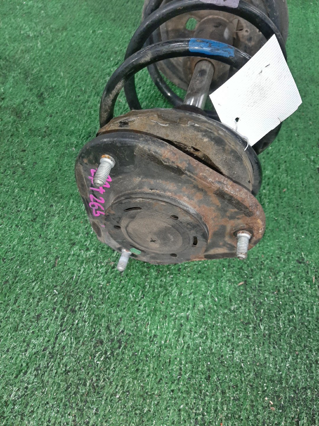 Стойка правая передняя TOYOTA COROLLA, PREMIO, COROLLA SPACIO, WISH, ALLION, COROLLA FIELDER, ALLEX, COROLLA RUNX, WILL VS, COROLLA  AXIO ZZE124, NZE121, NZE120, ZZE122, NZE124, CE121, ZRT265, ZZT240, NZT240, ZRT260, ZZT245, NZT260, ZRT261, NZE121N, 