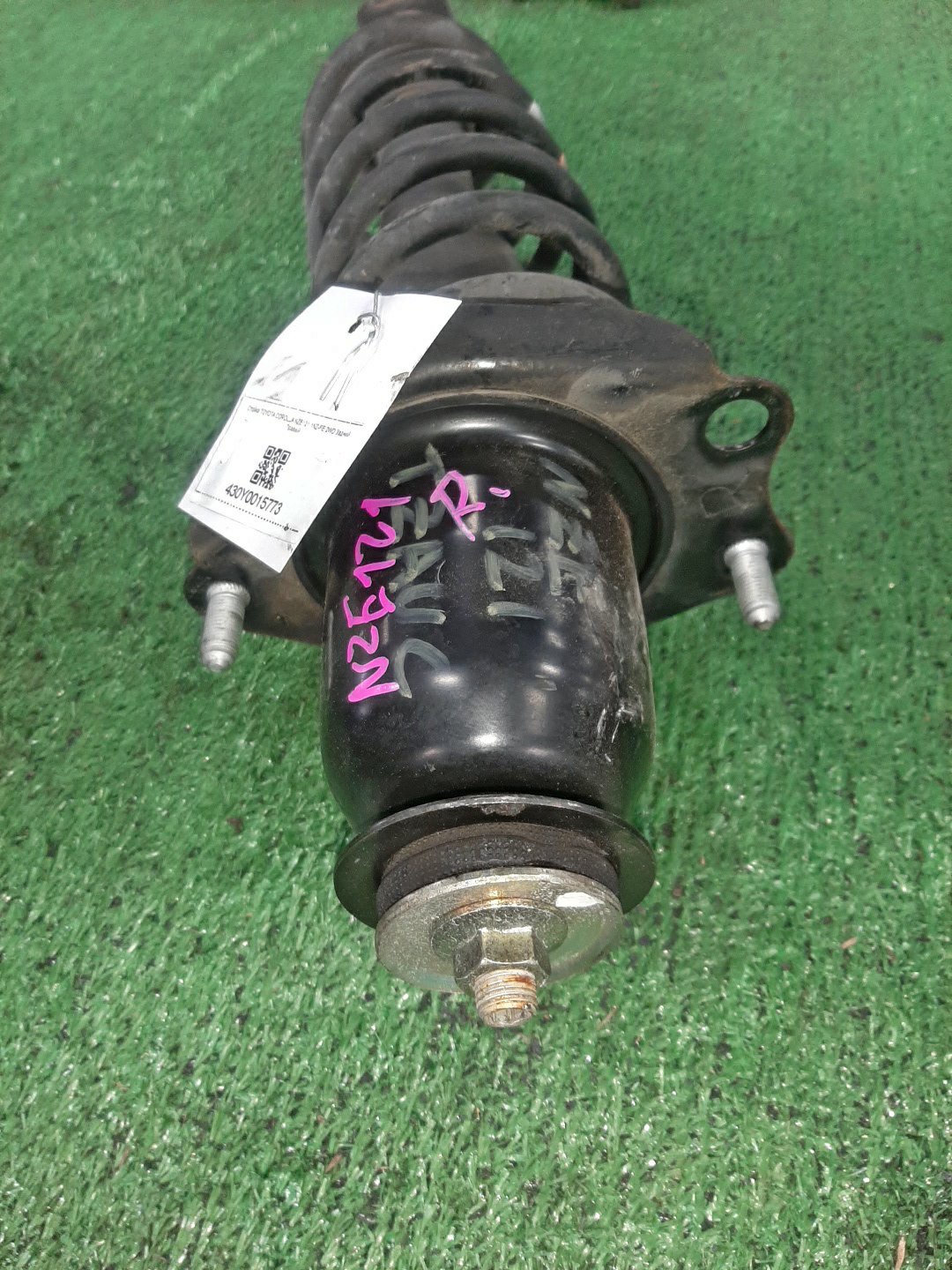 Стойка правая задняя TOYOTA COROLLA, OPA, PREMIO, COROLLA SPACIO, VISTA, ALLION, COROLLA FIELDER, ALLEX, COROLLA RUNX, SIENTA, WILL VS, VISTA ARDEO, COROLLA  AXIO NZE121, NZE120, NZE141, ZZE122, CE121, ZZE123, ACT10, ZCT10, ZZT240, NZT240, AZT240, NZ