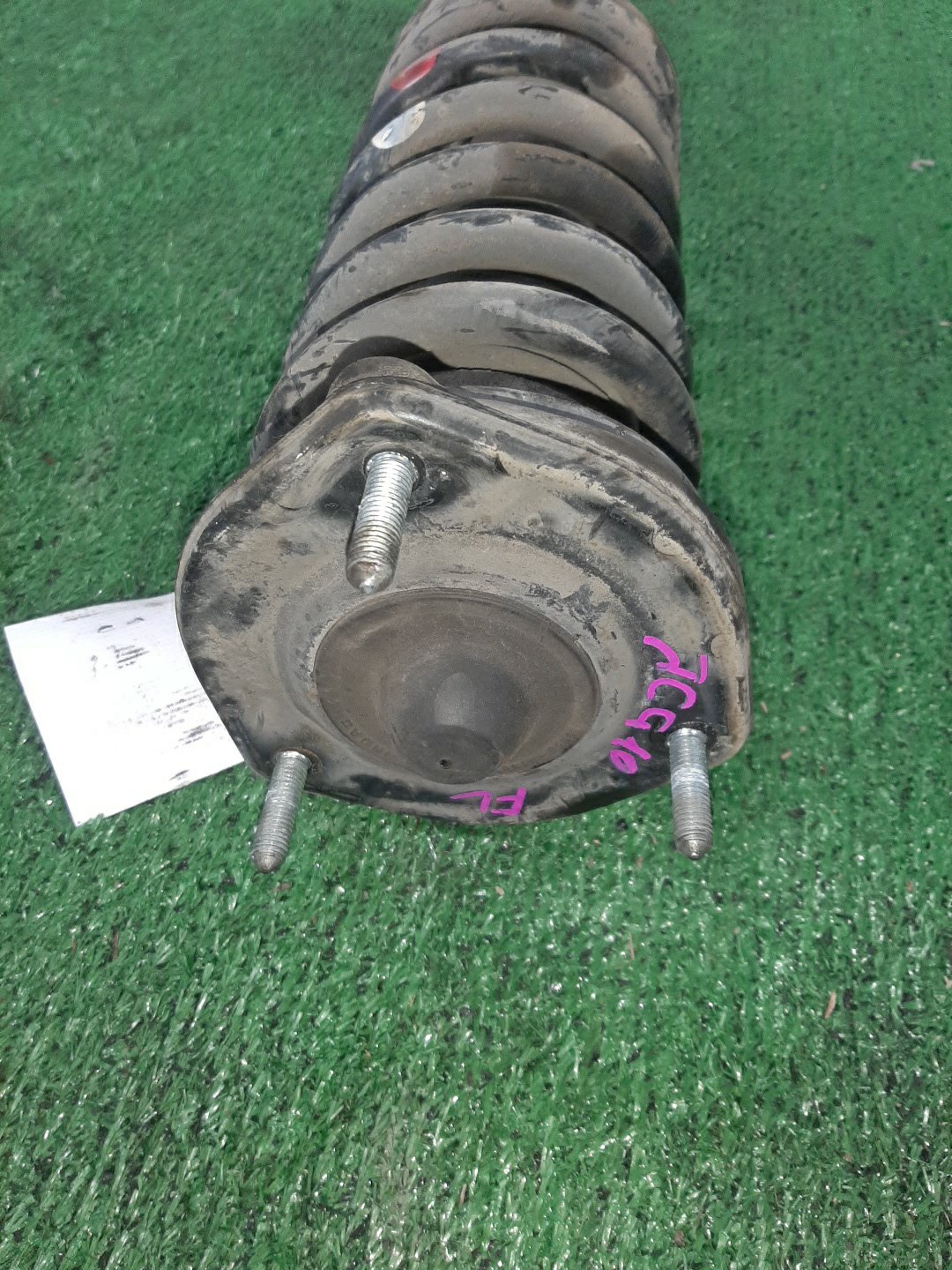 Стойка левая передняя TOYOTA BREVIS, CROWN, MARK II BLIT, PROGRES, VEROSSA, MARK II, CROWN ESTATE JCG10, JCG11, GS171, JZS175, JZS171, JKS175, JZX110W, GX110W, GX110, JZX110 1JZ-FSE, 2JZ-FSE, 1G-FE, 1JZ-GE 3 ракурс