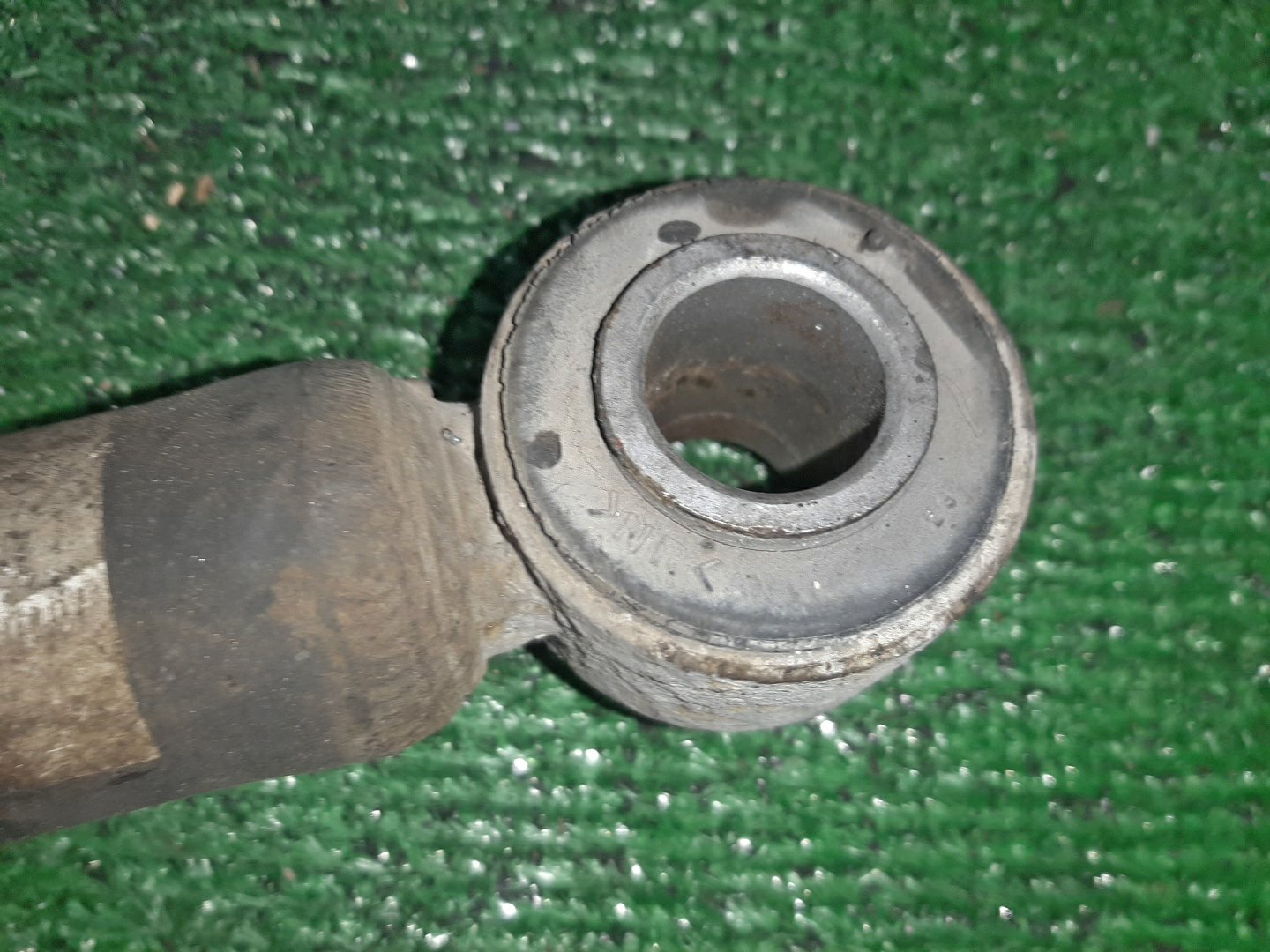 Стойка правая задняя TOYOTA COROLLA, OPA, PREMIO, COROLLA SPACIO, VISTA, ALLION, COROLLA FIELDER, ALLEX, COROLLA RUNX, SIENTA, WILL VS, VISTA ARDEO, COROLLA  AXIO NZE121, NZE120, NZE141, ZZE122, CE121, ZZE123, ACT10, ZCT10, ZZT240, NZT240, AZT240, NZ