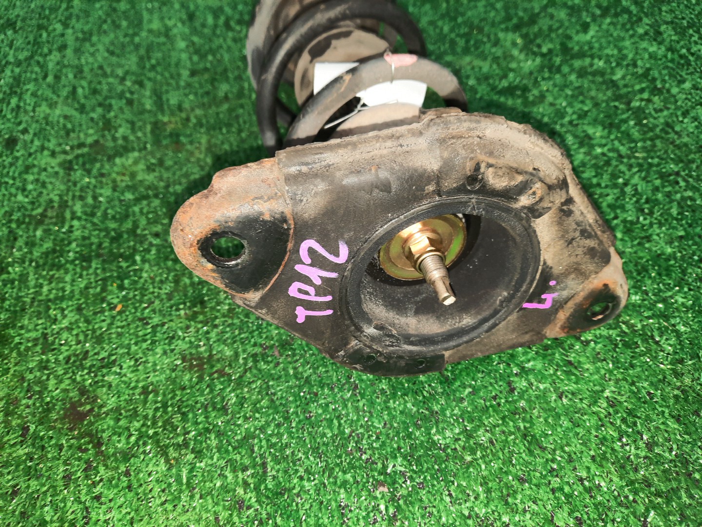 Стойка левая задняя NISSAN PRIMERA P12, QP12, TP12, HP12, RP12, WTP12, WHP12, WRP12 QG18DE, QR20DE, SR20VE, QR25DD 3 ракурс