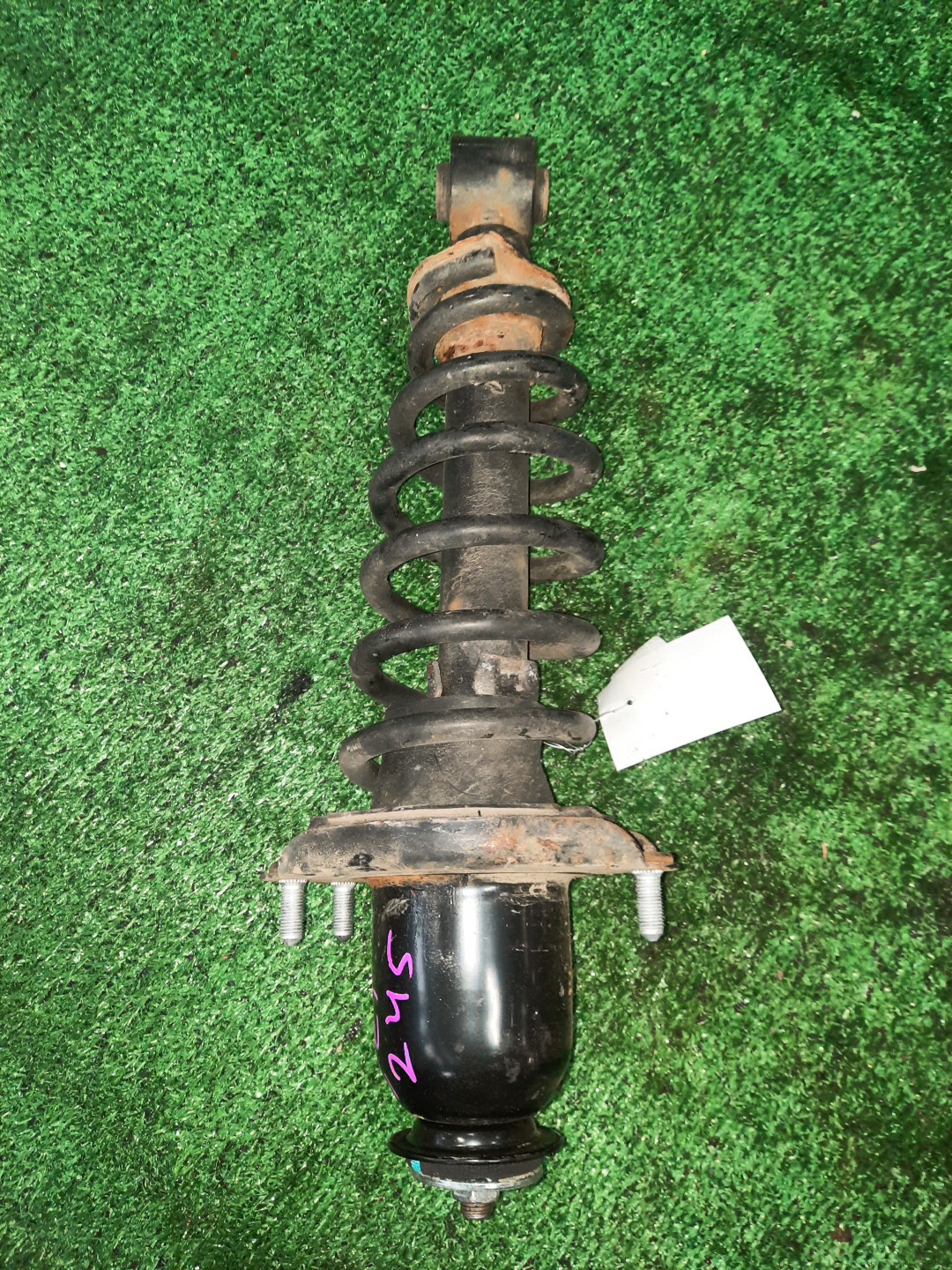 Стойка правая задняя TOYOTA CALDINA, COROLLA, OPA, PREMIO, COROLLA SPACIO, ALLION, COROLLA FIELDER, ALLEX, AVENSIS, COROLLA RUNX, SIENTA, WILL VS, COROLLA  AXIO ST246W, AZT241W, AZT246W, ZZT241W, ZZE124, NZE124, ZCT15, ZRT265, ZZT245, ZRE144G, ZZE124