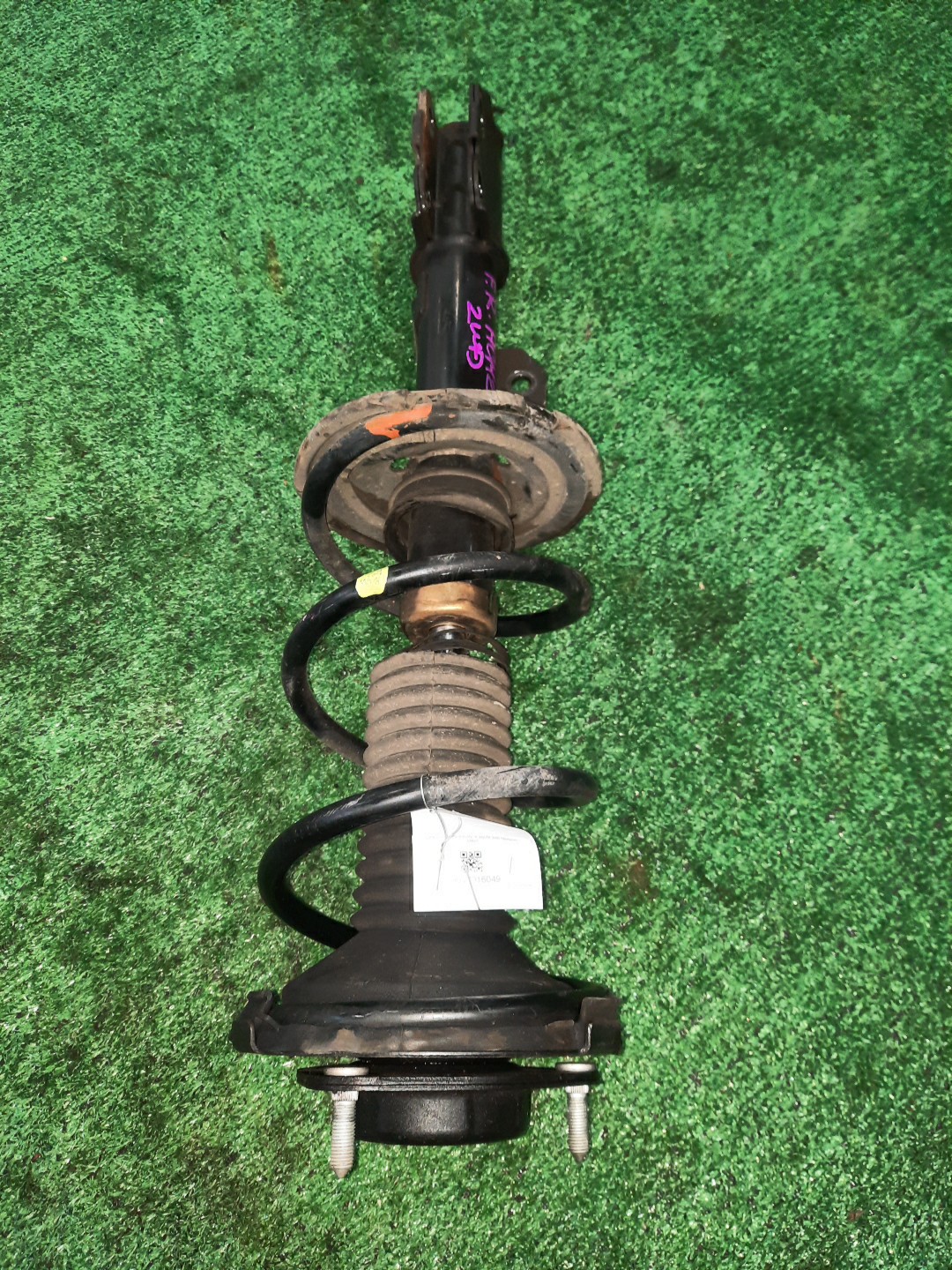 Стойка правая передняя TOYOTA NOAH, VOXY, IPSUM AZR60G, ACM21W 1AZ-FSE, 2AZ-FE 1 ракурс