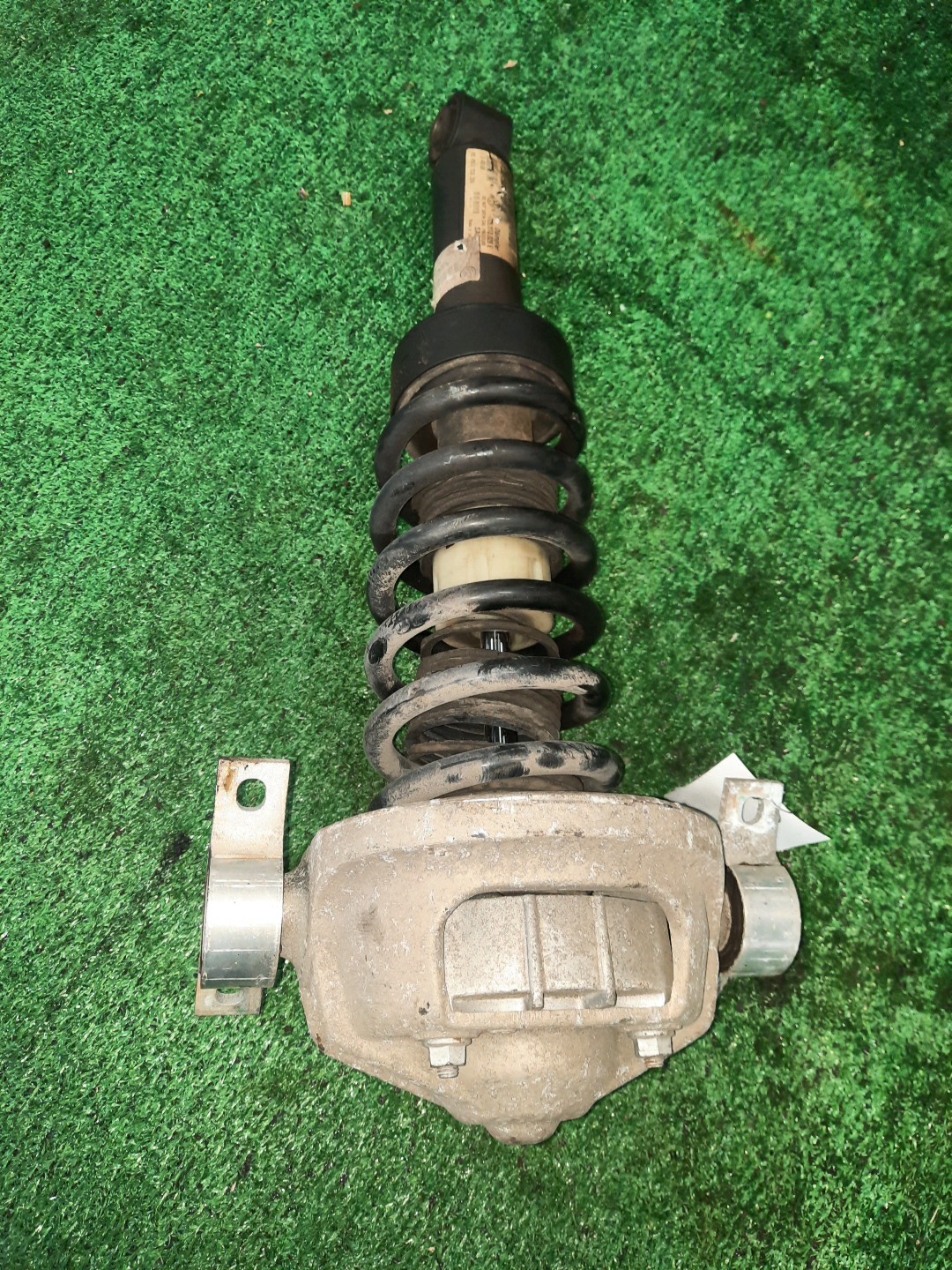 Стойка левая задняя VOLKSWAGEN TOUAREG 7LA AXQ 7L6512021TDTDE 1 ракурс