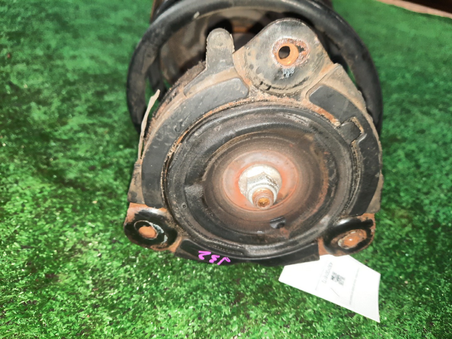Стойка правая передняя NISSAN TEANA TNJ32, PJ32, J32 QR25DE, VQ35DE, VQ25DE 2 ракурс