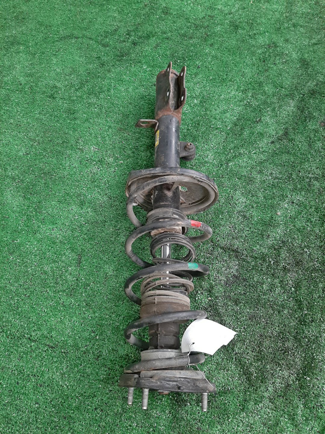 Стойка правая задняя TOYOTA CERES, COROLLA, COROLLA LEVIN, SPRINTER MARINO, SPRINTER, SPRINTER TRUENO, COROLLA FX AE100, AE101, AE111, AE110, EE101, EE111, CE100, CE110, EE108, CE113, CE102, CE108 5A-FE, 4A-FE, 4A-GE, 4E-FE, 2C, 3E, 3C-E 1 ракурс Стойка правая задняя TOYOTA CERES, COROLLA, COROLLA LEVIN, SPRINTER MARINO, SPRINTER, SPRINTER TRUENO, COROLLA FX AE100, AE101, AE111, AE110, EE101, EE111, CE100, CE110, EE108, CE113, CE102, CE108 5A-FE, 4A-FE, 4A-GE, 4E-FE, 2C, 3E, 3C-E 1 ракурс