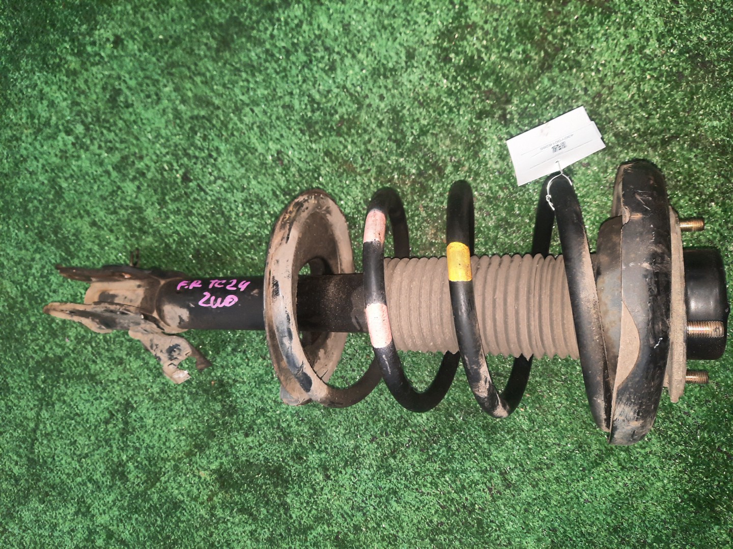 Стойка правая передняя NISSAN SERENA TNC24, TC24, RC24, PC24, PNC24, VC24, VNC24 QR20DE, QR25DE, SR20DE, YD25DDTI 1 ракурс Стойка правая передняя NISSAN SERENA TNC24, TC24, RC24, PC24, PNC24, VC24, VNC24 QR20DE, QR25DE, SR20DE, YD25DDTI 1 ракурс