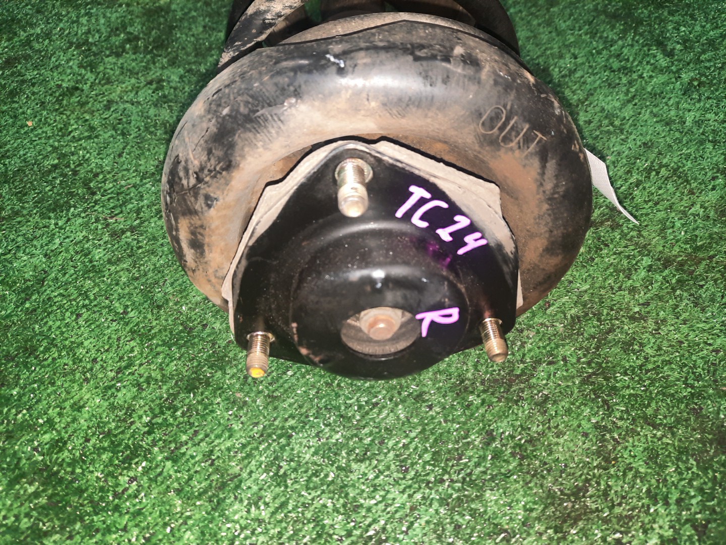 Стойка правая передняя NISSAN SERENA TNC24, TC24, RC24, PC24, PNC24, VC24, VNC24 QR20DE, QR25DE, SR20DE, YD25DDTI 2 ракурс