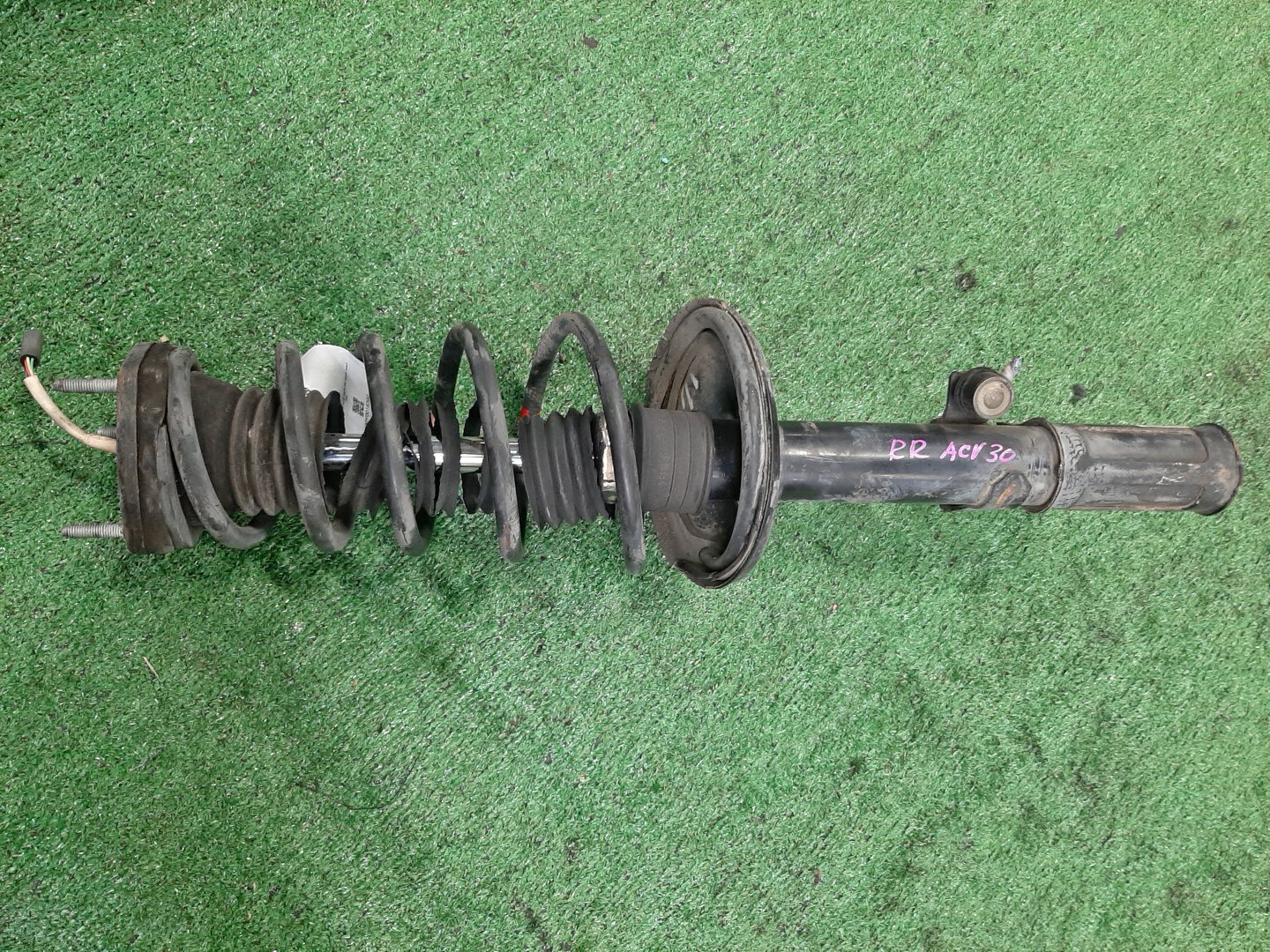Стойка правая задняя TOYOTA CAMRY, WINDOM ACV30, MCV30 2AZ-FE, 1MZ-FE 1 ракурс
