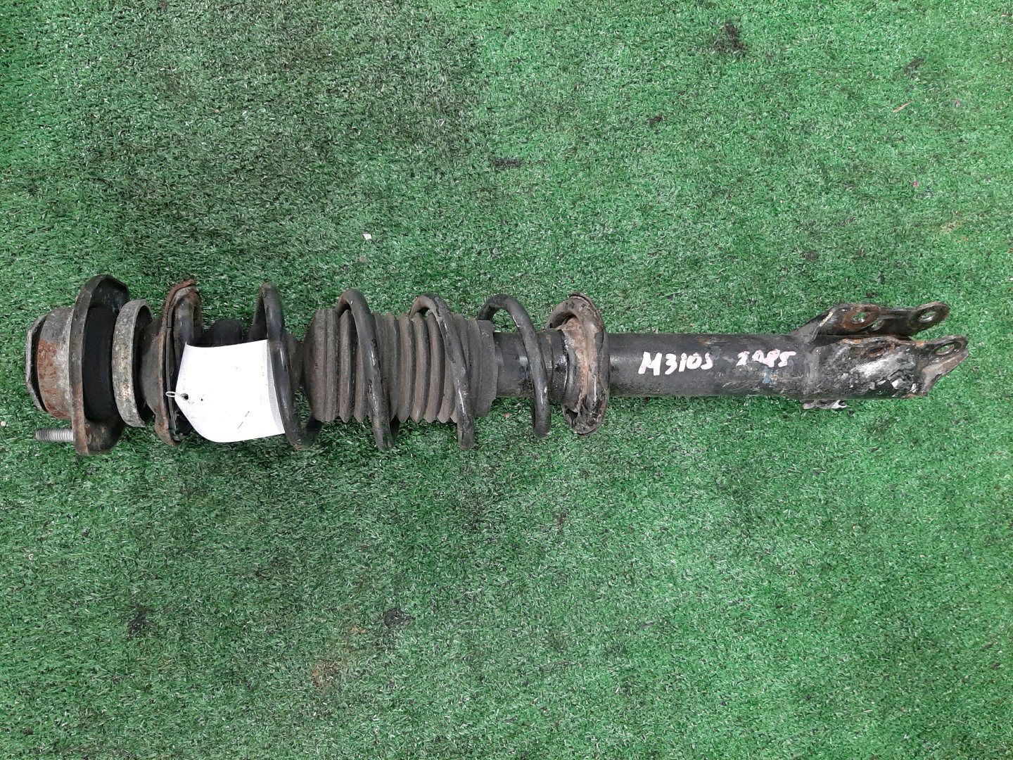 Стойка правая передняя DAIHATSU PASSO, BB, BOON, COO KGC15, KGC10, QNC10, QNC20, QNC21, QNC25, M301S, M310S, M300S, M401S, M402S, M411S 1KR-FE, K3-VE, 3SZ-VE 1 ракурс