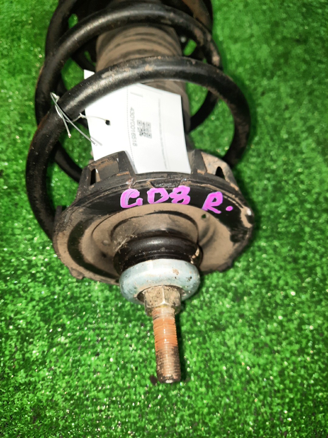 Стойка правая передняя HONDA FIT ARIA GD6, GD8 L13A, L15A 2 ракурс