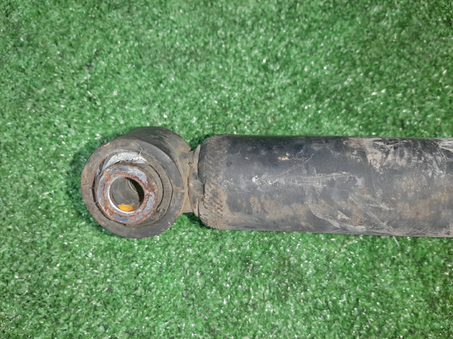 Стойка левая задняя NISSAN PRIMERA P12, QP12, TP12, HP12, RP12, WTP12, WHP12, WRP12 QG18DE, QR20DE, SR20VE, QR25DD 3 ракурс
