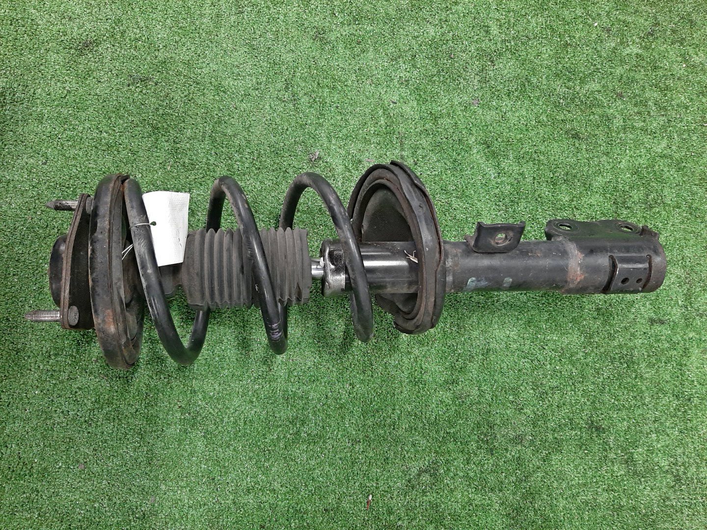 Стойка правая передняя  MITSUBISHI GALANT FORTIS CX6A, CX4A, CX3A, CY4A, CY3A, CY6A 4J10, 4B11, 4B10 1 ракурс