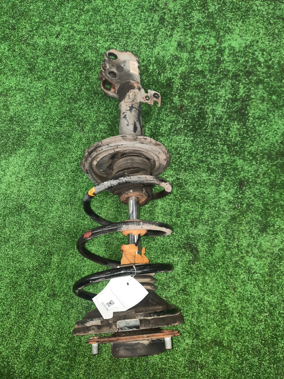 Стойка левая передняя TOYOTA VISTA, VISTA ARDEO ZZV50, AZV50, SV50, ZZV50G, SV50G, AZV50G 1ZZ-FE, 1AZ-FSE, 3S-FSE 1 ракурс
