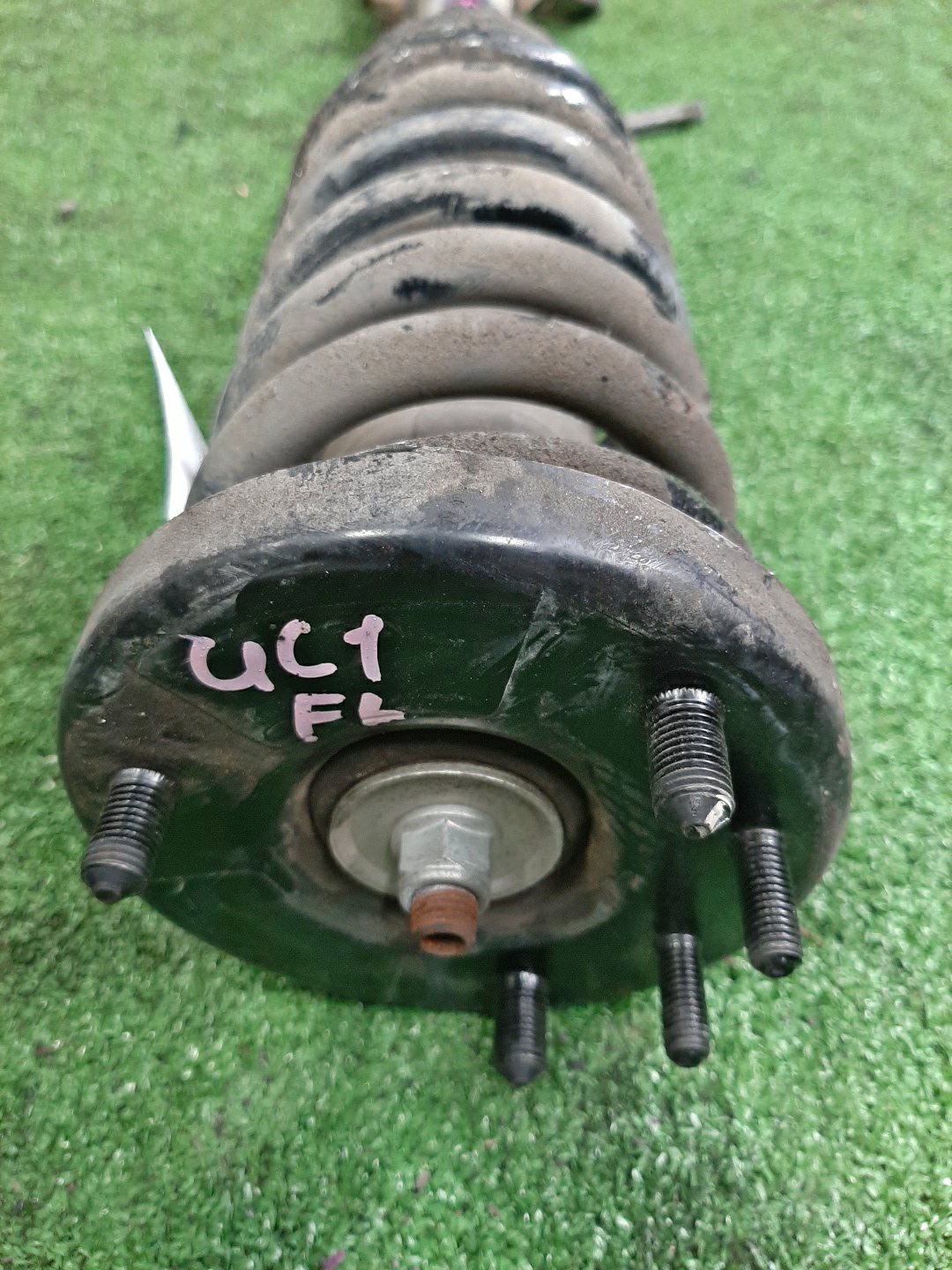 Стойка правая задняя HONDA INSPIRE UC1 J30A 2 ракурс