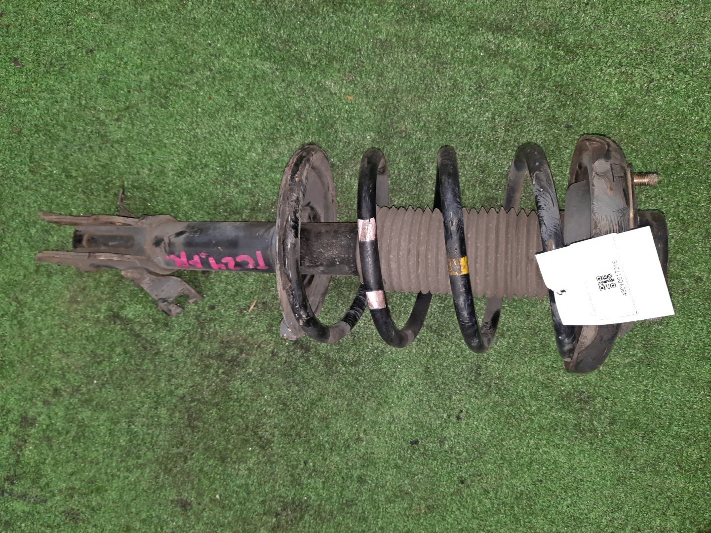 Стойка левая передняя NISSAN SERENA TNC24, TC24, RC24, PC24, PNC24, VC24, VNC24 QR20DE, QR25DE, SR20DE, YD25DDTI 1 ракурс
