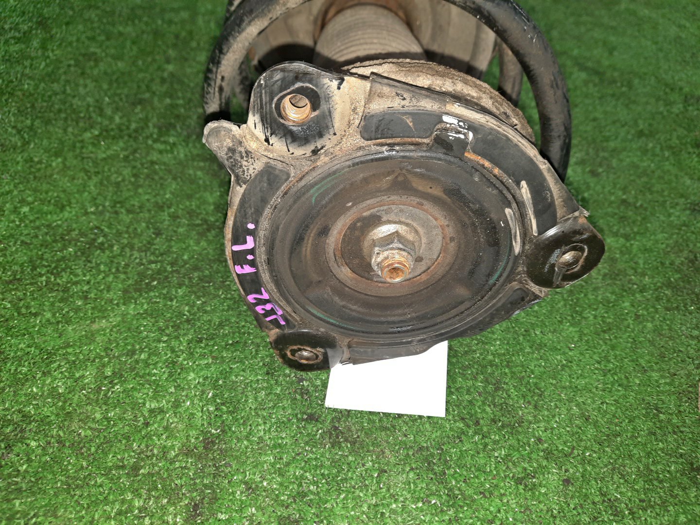 Стойка левая передняя NISSAN TEANA TNJ32, PJ32, J32 QR25DE, VQ35DE, VQ25DE 2 ракурс