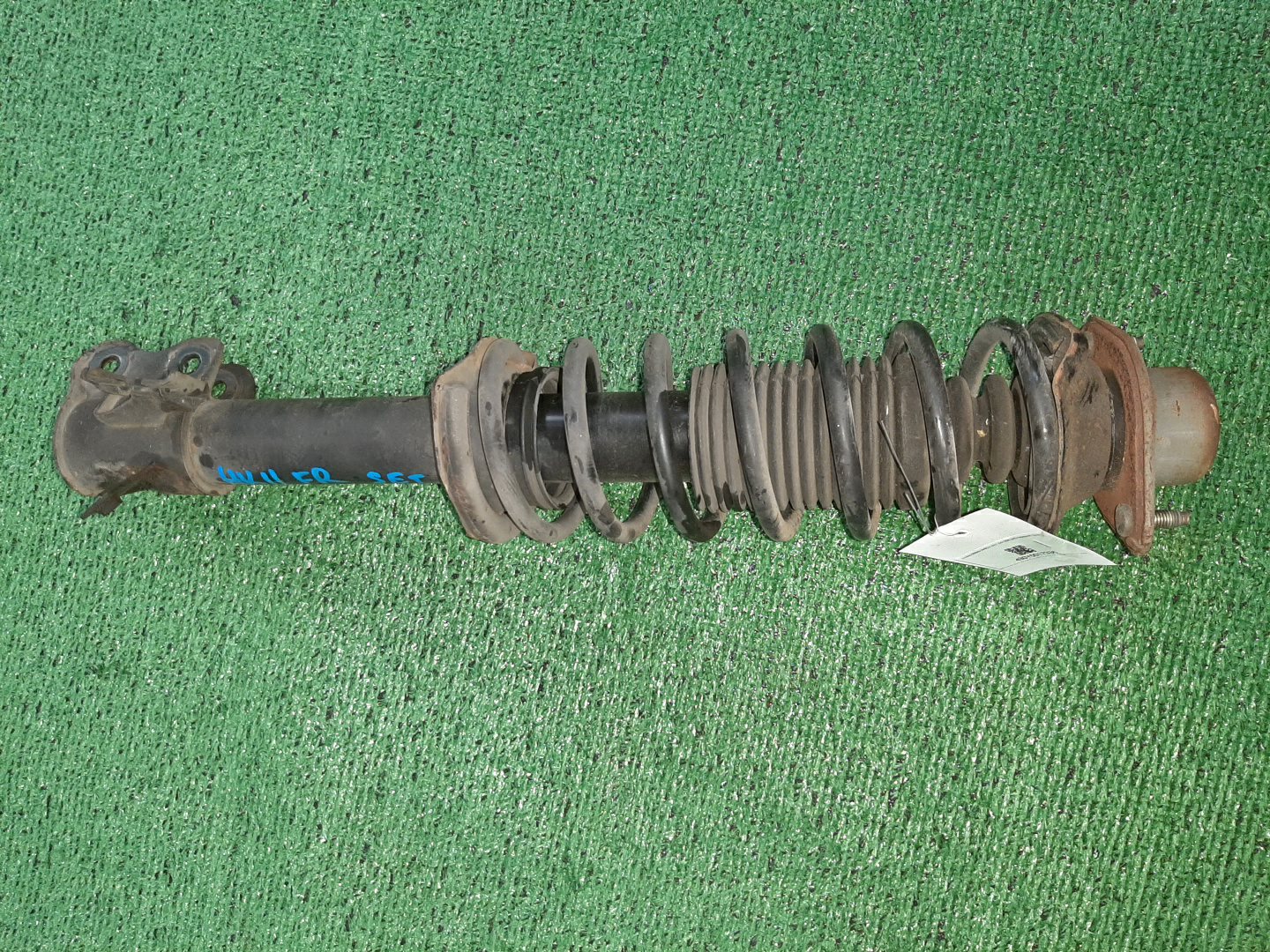 Стойка правая передняя NISSAN MARCH, CUBE K11, HK11, AK11, Z10, AZ10, ANZ10 CG13DE, CGA3DE, CG10DE 1 ракурс