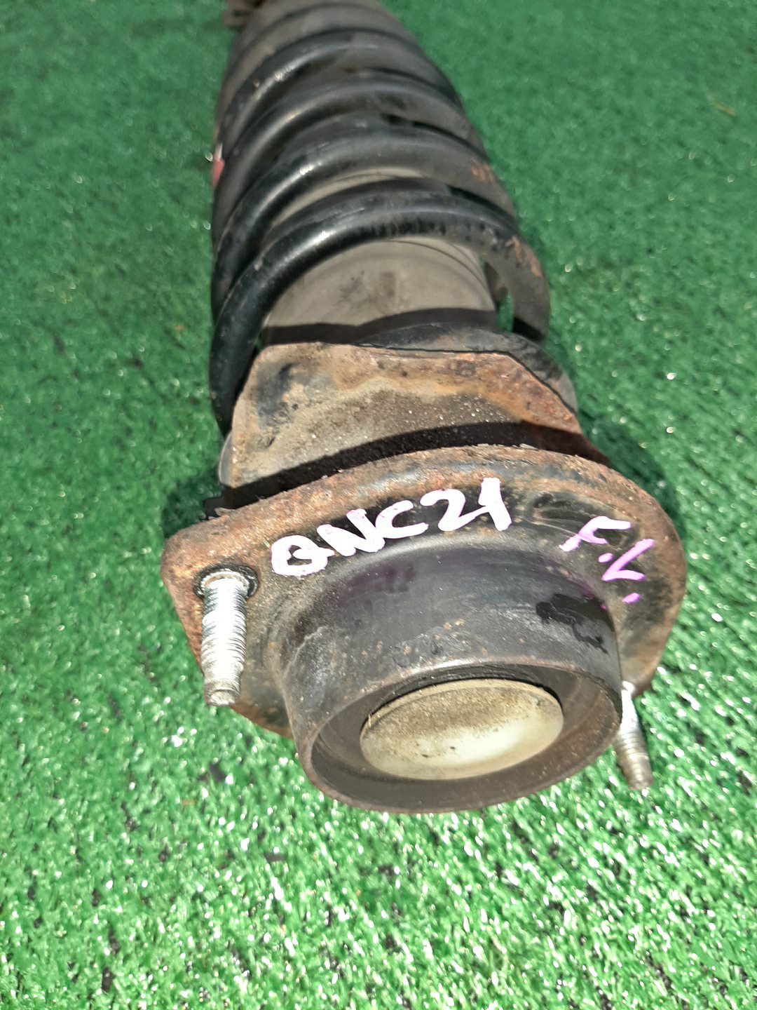 Стойка левая передняя TOYOTA PASSO, BB, BOON, COO KGC15, KGC10, QNC10, QNC20, QNC21, QNC25, M301S, M310S, M300S, M401S, M402S, M411S 1KR-FE, K3-VE, 3SZ-VE 2 ракурс