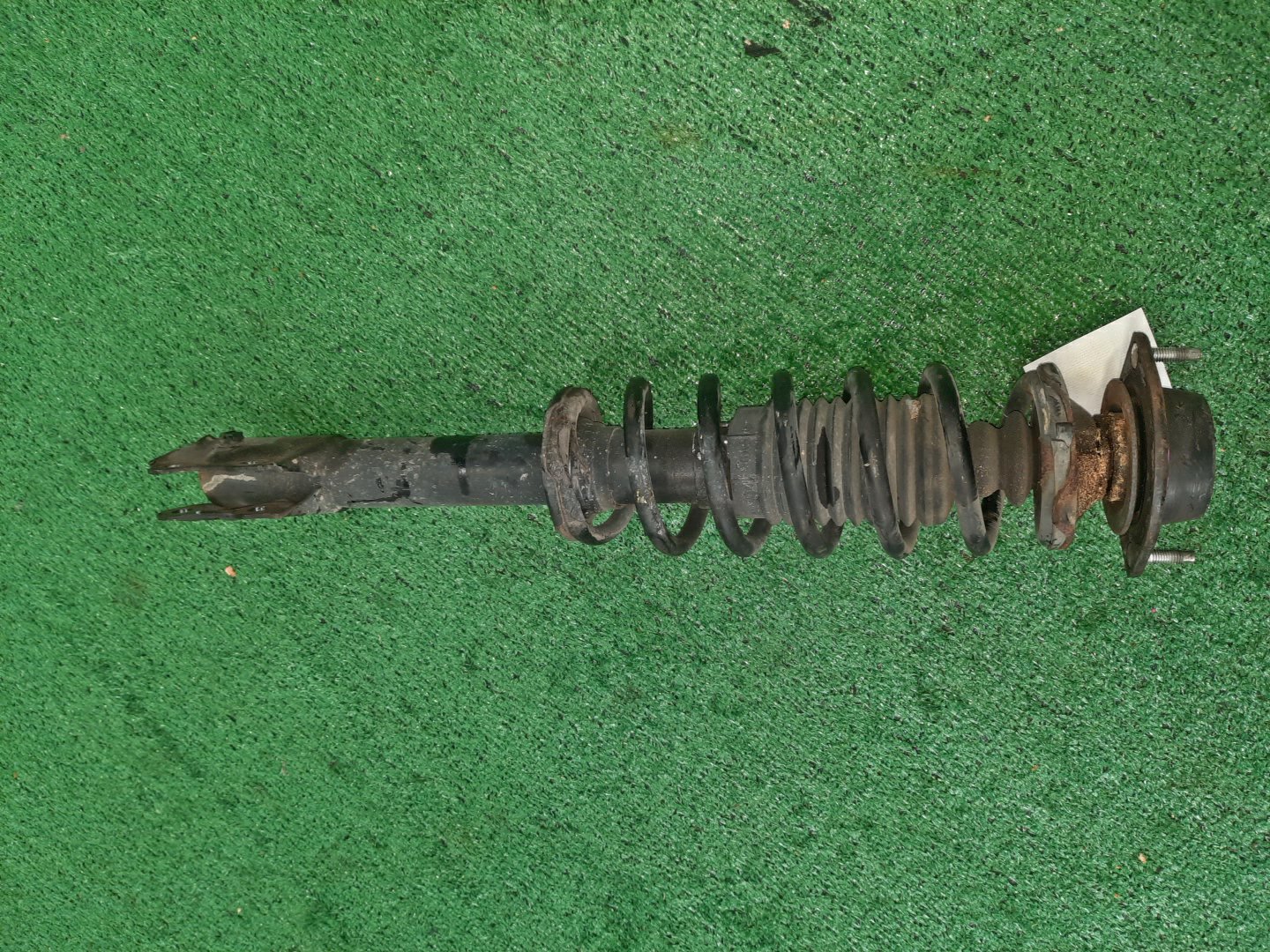 Стойка правая передняя TOYOTA PASSO, BB, BOON, COO KGC15, KGC10, QNC10, QNC20, QNC21, QNC25, M301S, M310S, M300S, M401S, M402S, M411S 1KR-FE, K3-VE, 3SZ-VE 1 ракурс