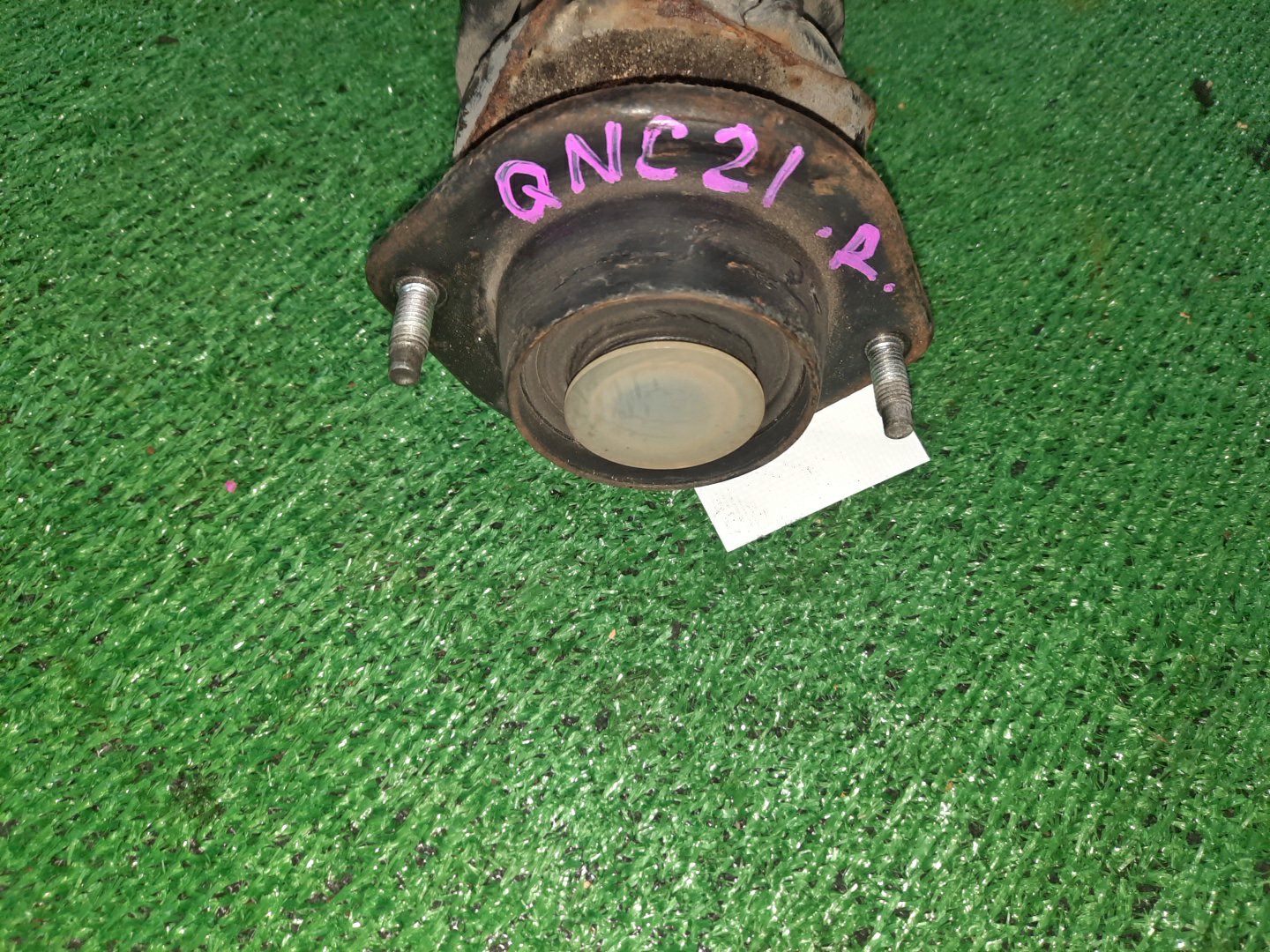 Стойка правая передняя TOYOTA PASSO, BB, BOON, COO KGC15, KGC10, QNC10, QNC20, QNC21, QNC25, M301S, M310S, M300S, M401S, M402S, M411S 1KR-FE, K3-VE, 3SZ-VE 2 ракурс
