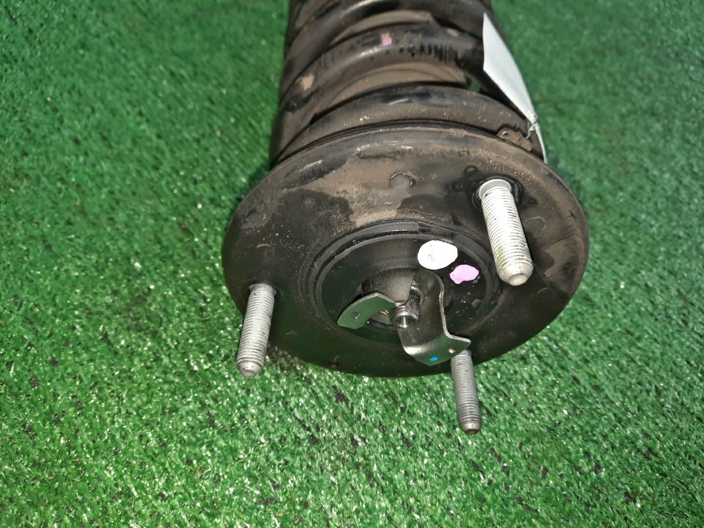 Стойка левая передняя LEXUS GS250 GRL11 4GR-FSE 2 ракурс