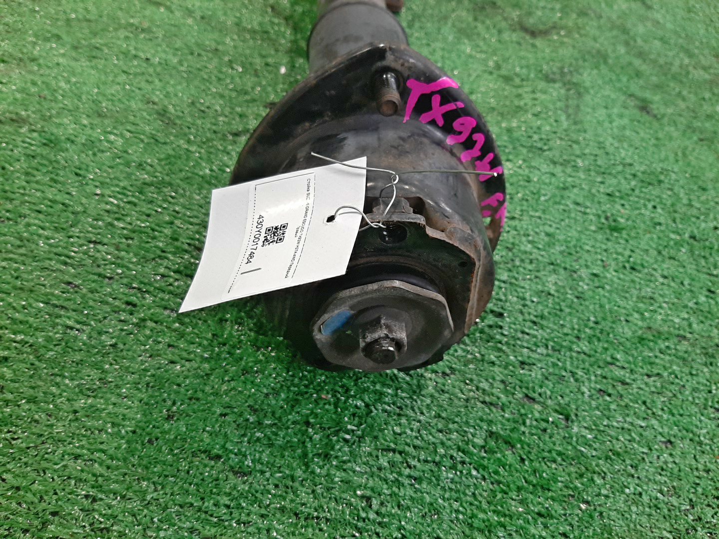 Стойка правая передняя SUZUKI ESCUDO, GRAND ESCUDO TD62W, TD32W, TA02W, TX92W, TD02W, TA52W, TL52W, TD52W H25A, RF-T, G16A, H27A, J20A 2 ракурс