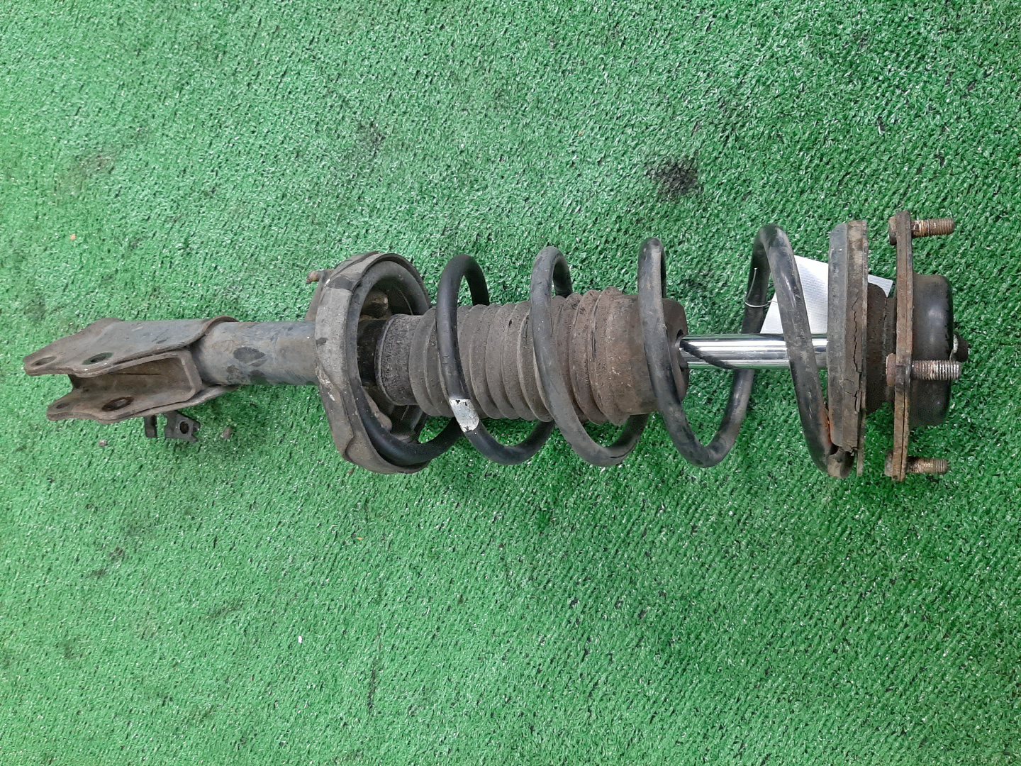 Стойка правая передняя MAZDA MPV LW3W, LW5W, LWEW, LWFW L3-VE, GY, FS-DE, AJ 1 ракурс