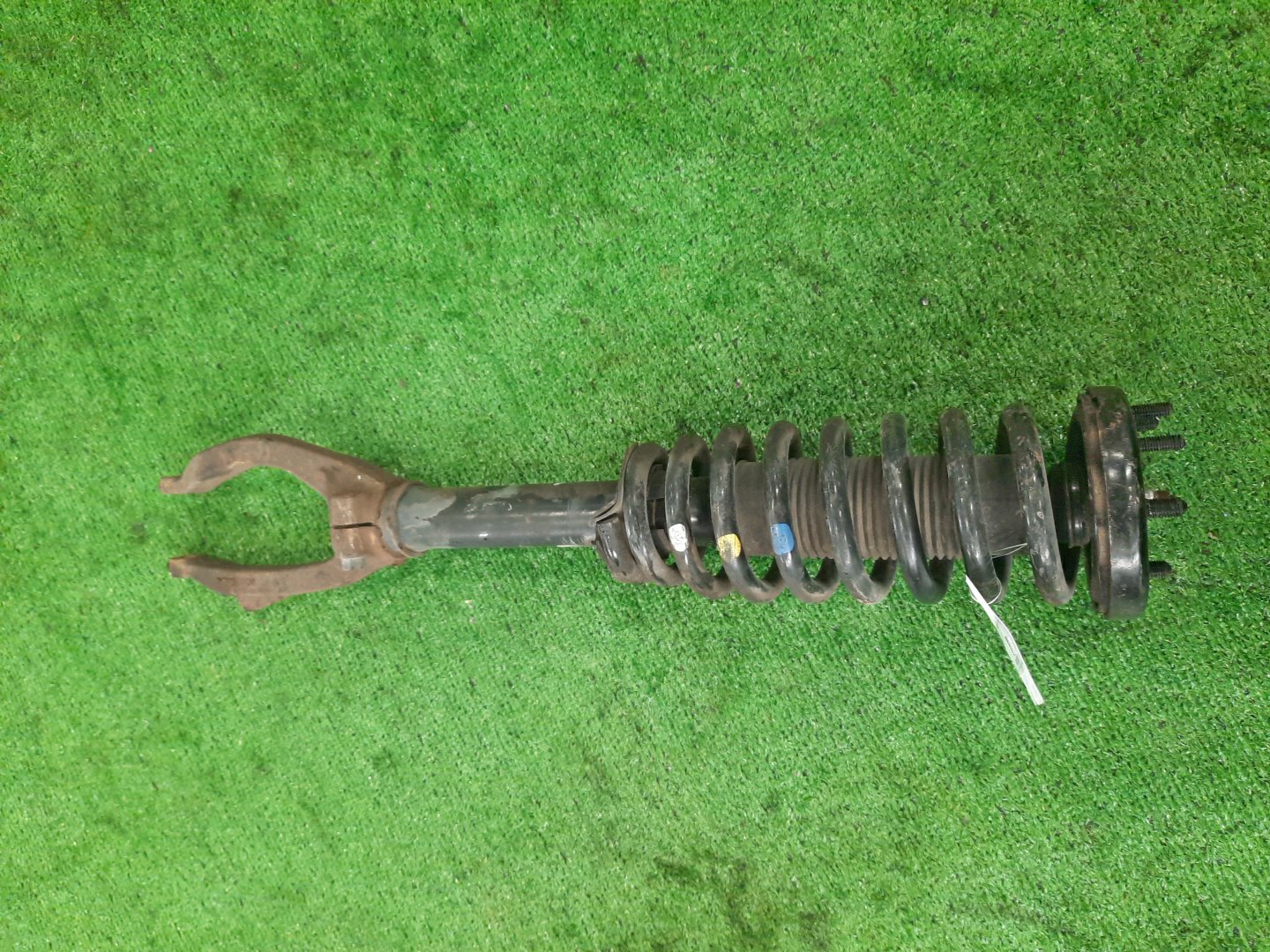 Стойка правая передняя HONDA INSPIRE UC1 J30A 1 ракурс