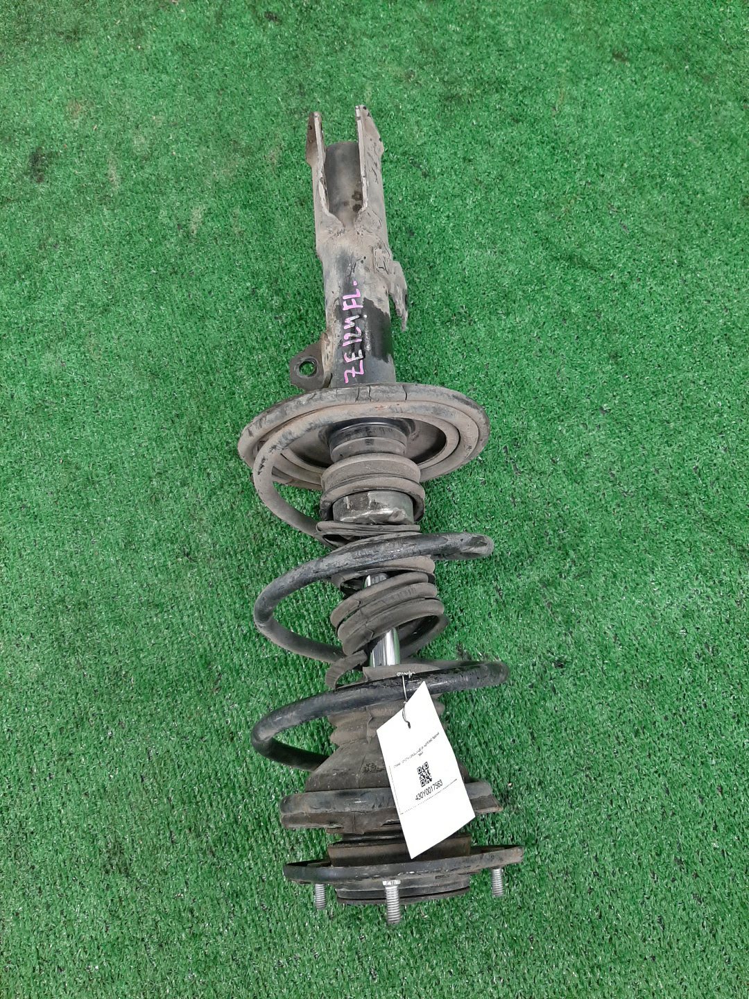 Стойка левая передняя TOYOTA COROLLA, PREMIO, COROLLA SPACIO, WISH, ALLION, COROLLA FIELDER, ALLEX, COROLLA RUNX, WILL VS, COROLLA AXIO ZZE124, NZE121, NZE120, ZZE122, NZE124, CE121, ZRT265, ZZT240, NZT240, ZRT260, ZZT245, NZT260, ZRT261, NZE121N, Z Стойка левая передняя TOYOTA COROLLA, PREMIO, COROLLA SPACIO, WISH, ALLION, COROLLA FIELDER, ALLEX, COROLLA RUNX, WILL VS, COROLLA AXIO ZZE124, NZE121, NZE120, ZZE122, NZE124, CE121, ZRT265, ZZT240, NZT240, ZRT260, ZZT245, NZT260, ZRT261, NZE121N, Z