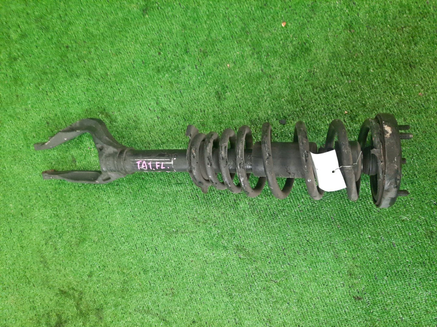 Стойка левая передняя HONDA AVANCIER TA1 F23A 1 ракурс