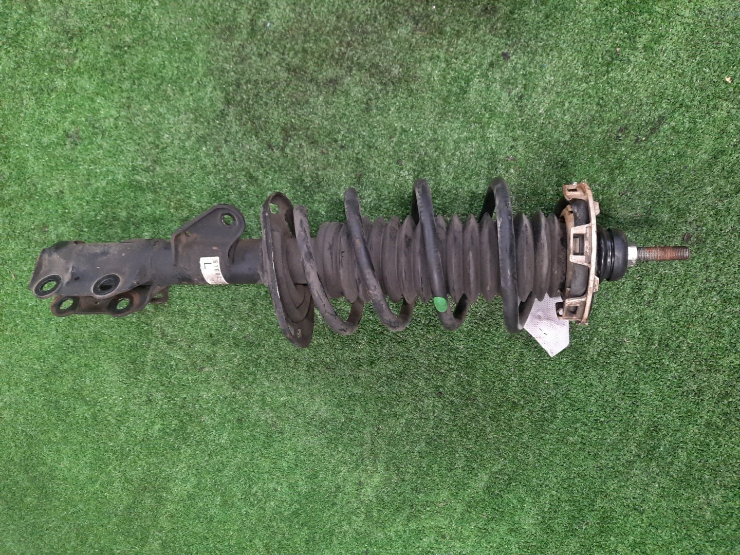 Стойка левая передняя HONDA PARTNER, AIRWAVE GJ3, GJ1 L15A 1 ракурс