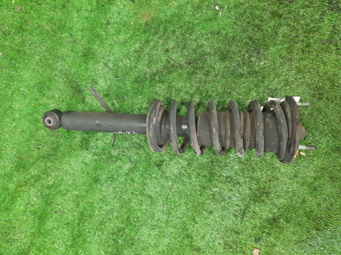 Стойка правая передняя  TOYOTA CHASER, CRESTA, CROWN, ALTEZZA, MARK II GX100, GX90, JZX100, JZX101, JZX90, SX90, JZX91, SX100, GS151, GXE10, SXE10, JCE10 1G-FE, 1JZ-GE, 2JZ-GE, 4S-FE, 3S-GE 1 ракурс