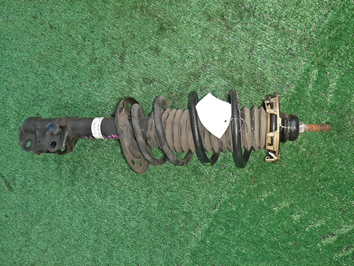 Стойка правая передняя HONDA PARTNER, AIRWAVE GJ3, GJ1 L15A 1 ракурс
