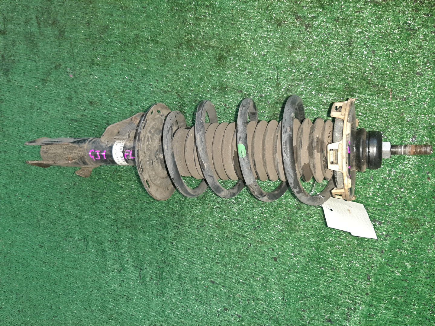 Стойка левая передняя HONDA PARTNER, AIRWAVE GJ3, GJ1 L15A 1 ракурс