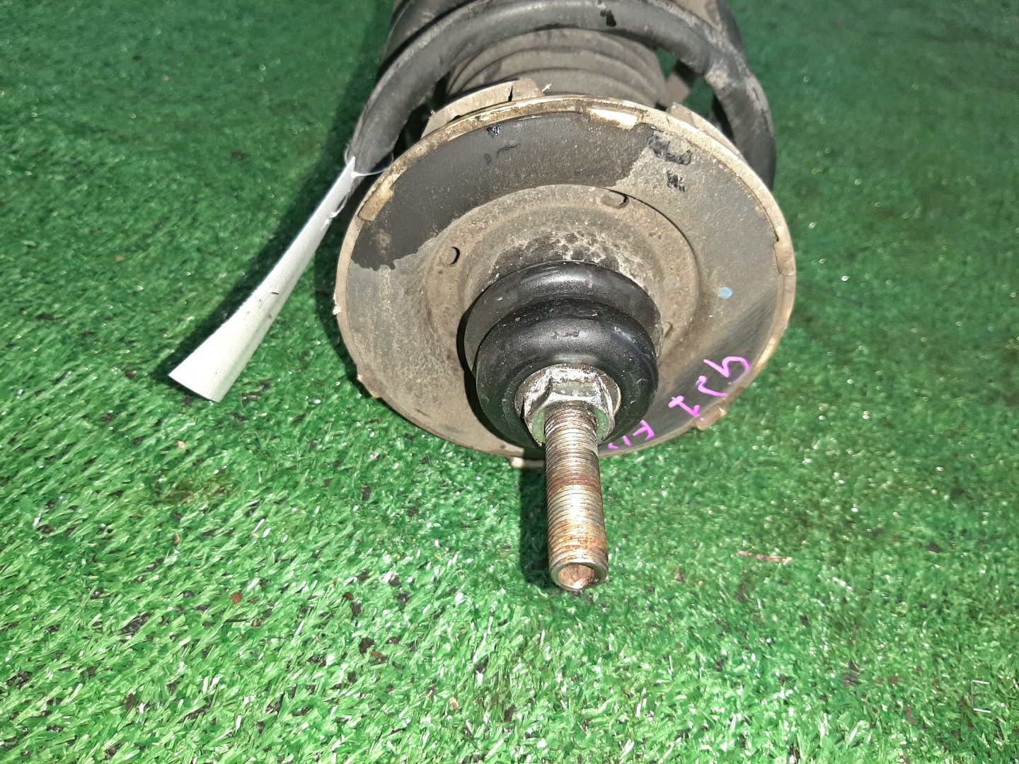 Стойка правая передняя HONDA PARTNER, AIRWAVE GJ3, GJ1 L15A 2 ракурс