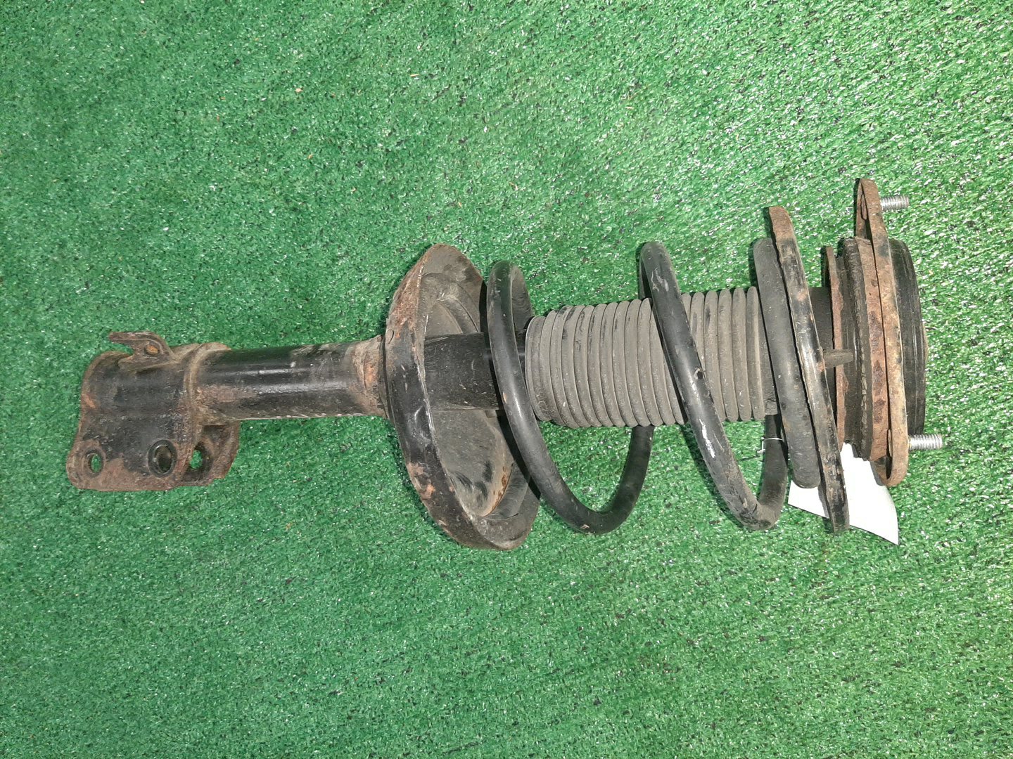 Стойка правая передняя SUBARU OUTBACK BPH, BP9, BPE EJ25T, EJ25E, EZ30DE 1 ракурс