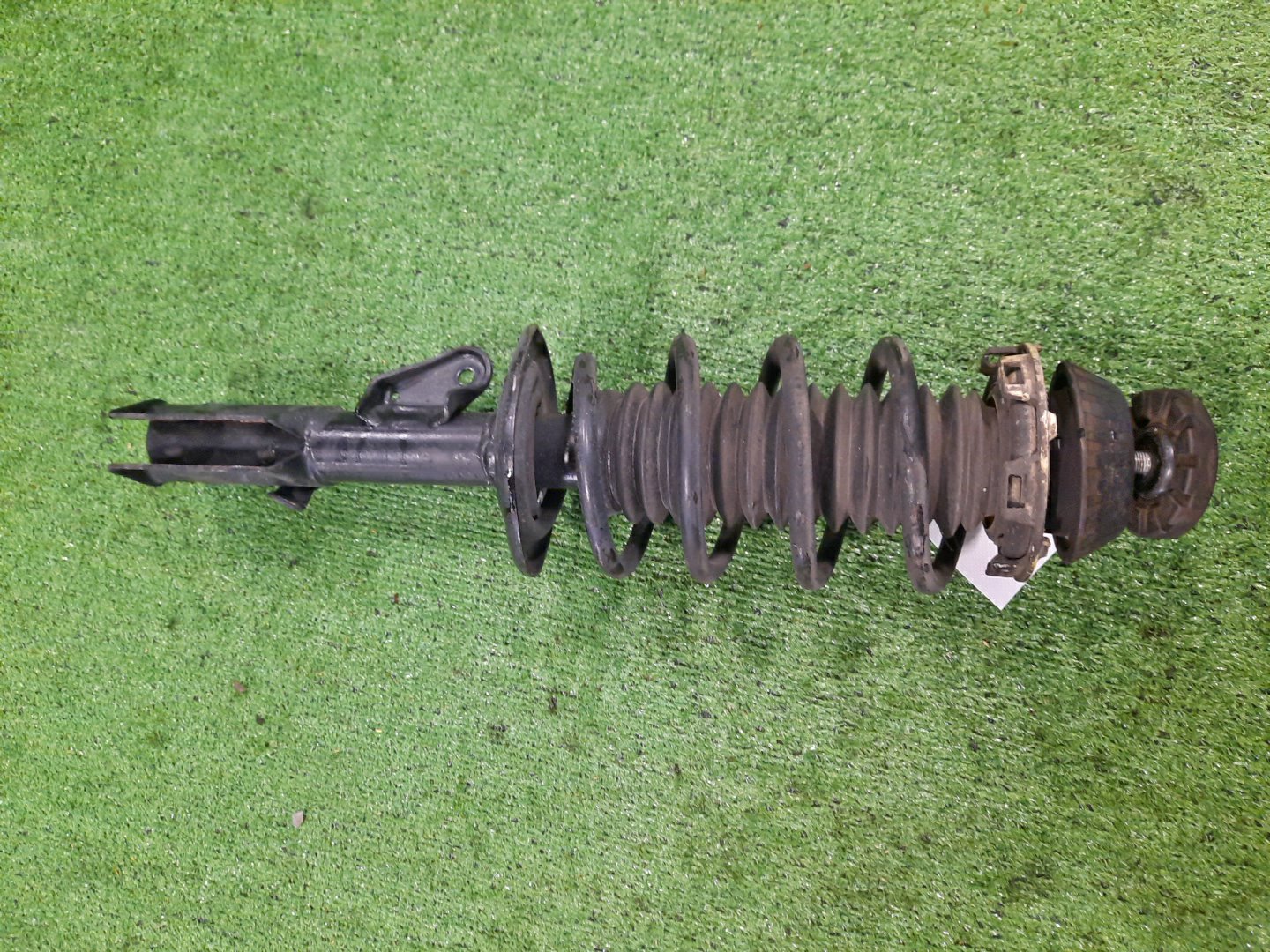 Стойка левая передняя HONDA PARTNER, AIRWAVE GJ3, GJ1 L15A 1 ракурс