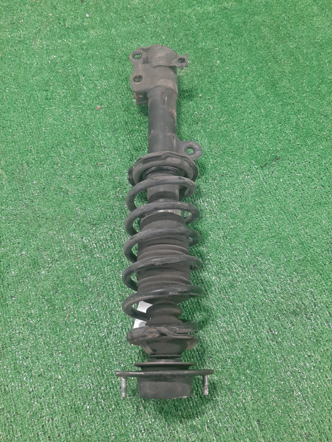 Стойка правая передняя TOYOTA PASSO SETTE M502E 3SZ-VE 1 ракурс