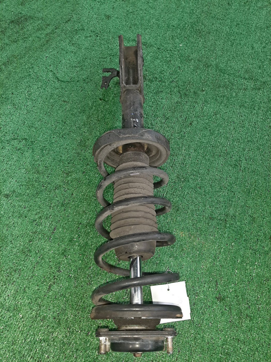Стойка правая передняя MAZDA MPV LW3W, LW5W, LWEW, LWFW L3-VE, GY, FS-DE, AJ 1 ракурс