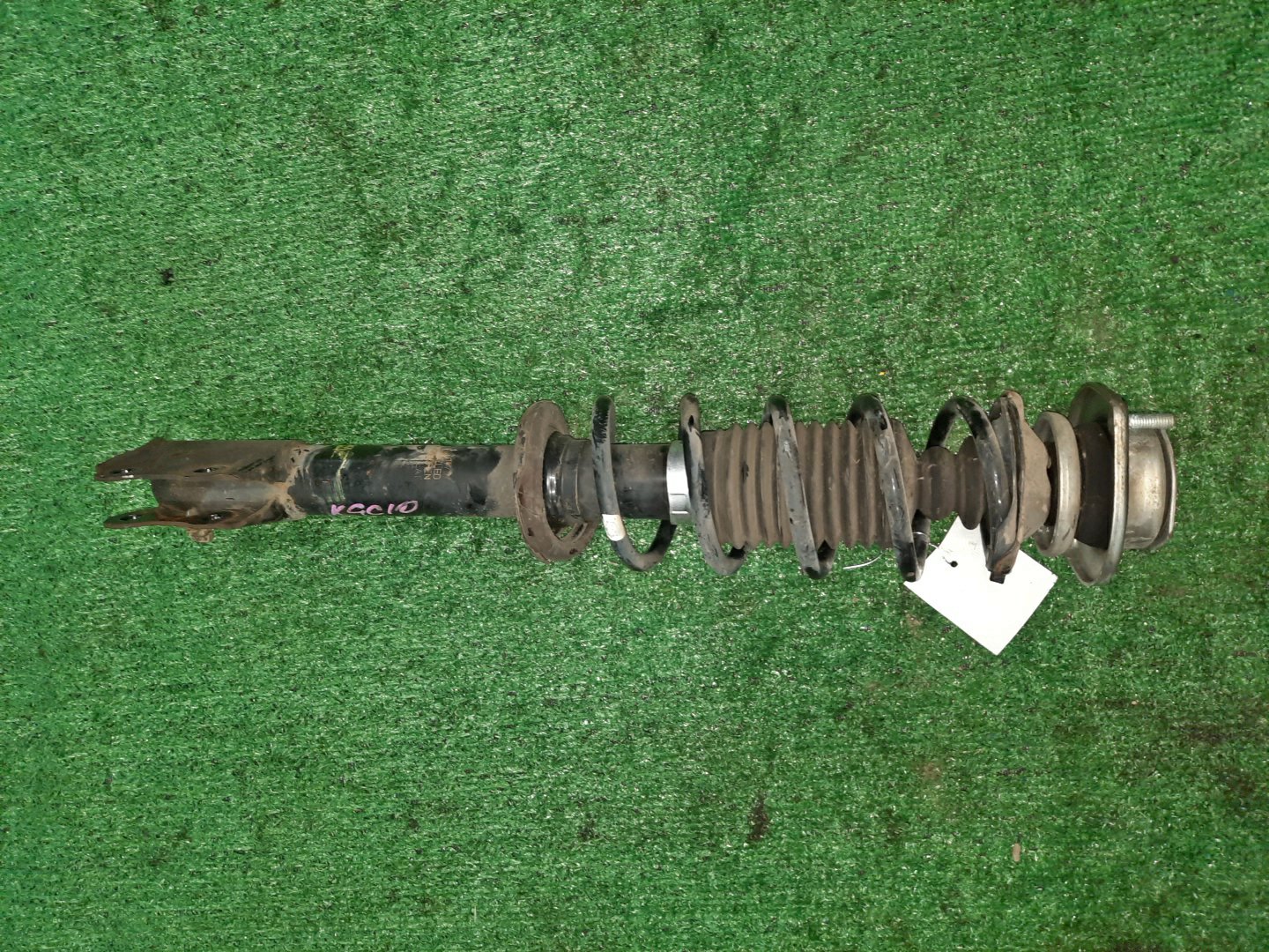 Стойка левая передняя TOYOTA PASSO, BB, BOON, COO KGC15, KGC10, KGC30, NGC30, KGC35, QNC10, QNC20, QNC21, QNC25, M301S, M600S, M601S, M610S, M310S, M300S, M401S, M402S, M411S 1KR-FE, 1NR-FE, K3-VE, 3SZ-VE 1 ракурс