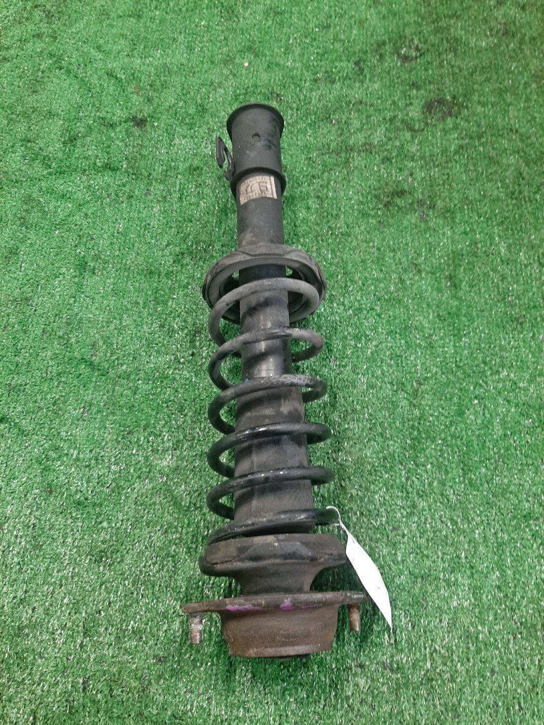 Стойка левая передняя MAZDA DEMIO DW3W, DW5W B3E, B3ME, B3, B5E, B5ME, B5 1 ракурс