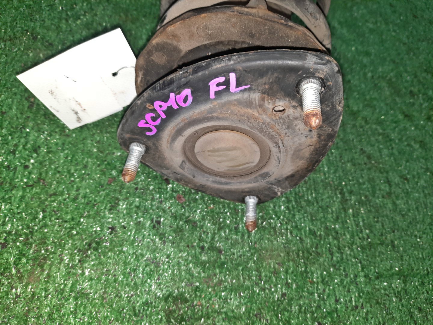 Стойка левая передняя TOYOTA FUNCARGO, IST, PLATZ, RAUM, VITZ, WILL VI, PROBOX, BB, PORTE, SUCCEED, WILL CYPHA NCP20, NCP21, NCP60, NCP61, NCP12, SCP11, NCZ20, SCP10, NCP10, SCP13, NCP13, NCP19, NCP51V, NCP58G, NCP50V, NLP51, NCP52V, NCP30, NCP31, NC