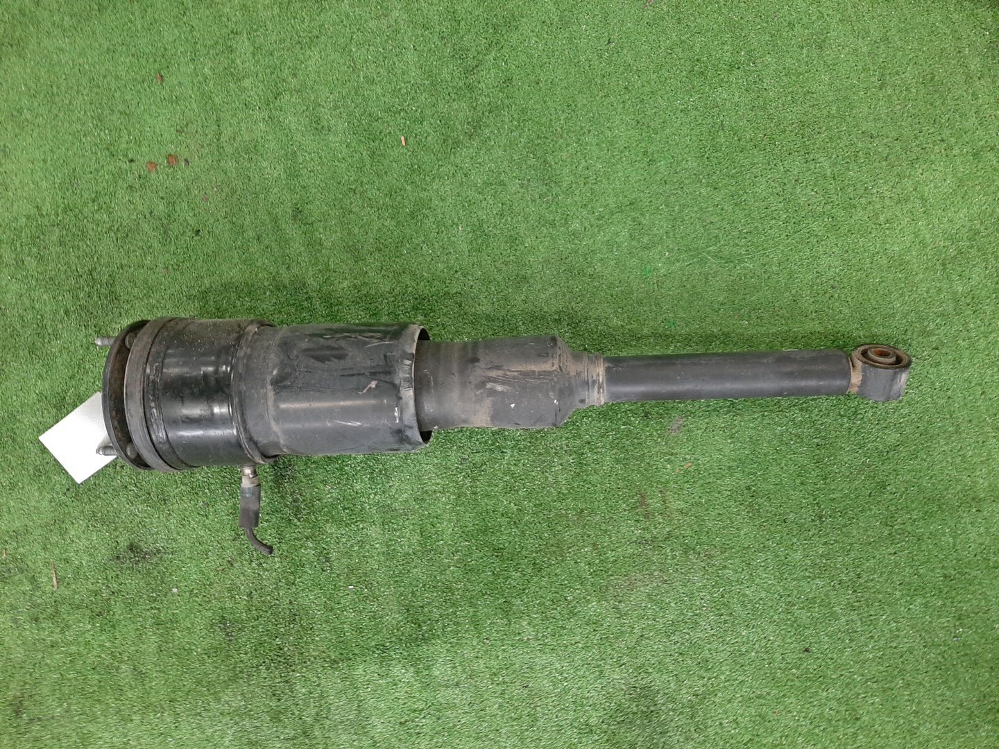 Стойка левая задняя LEXUS LS460L USF40 1UR-FSE 48090-50310 1 ракурс