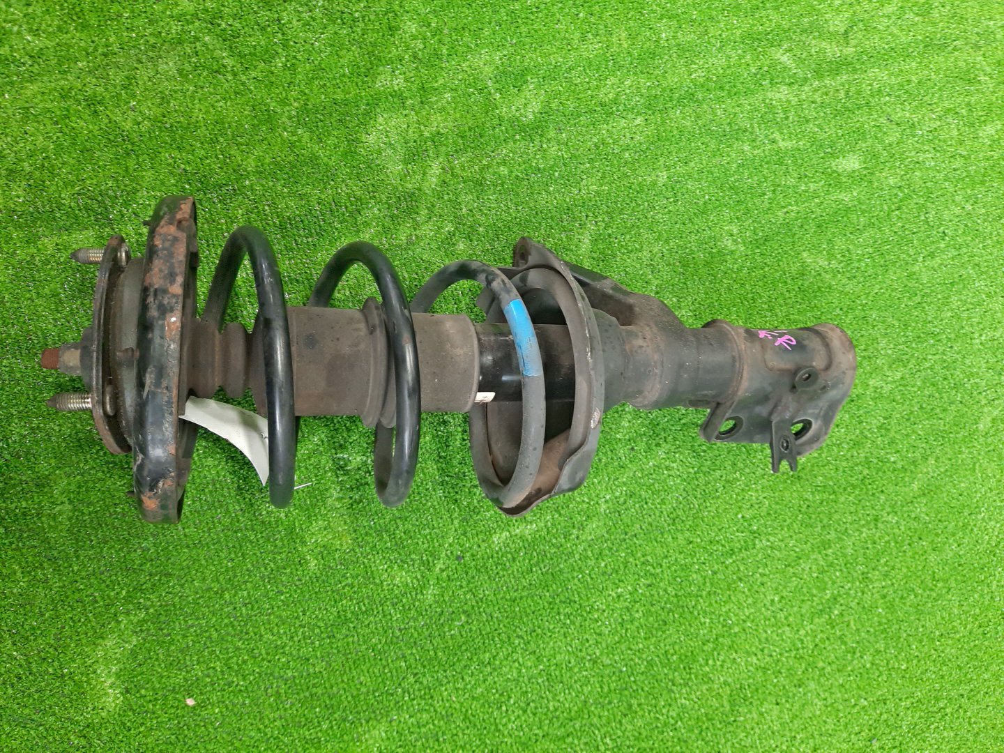 Стойка правая передняя HONDA CIVIC, CIVIC FERIO EU3, ES1, EU1, ES2, ES3, EU4, ES9, EU2, ET2 D17A, D15B, LDA 1 ракурс