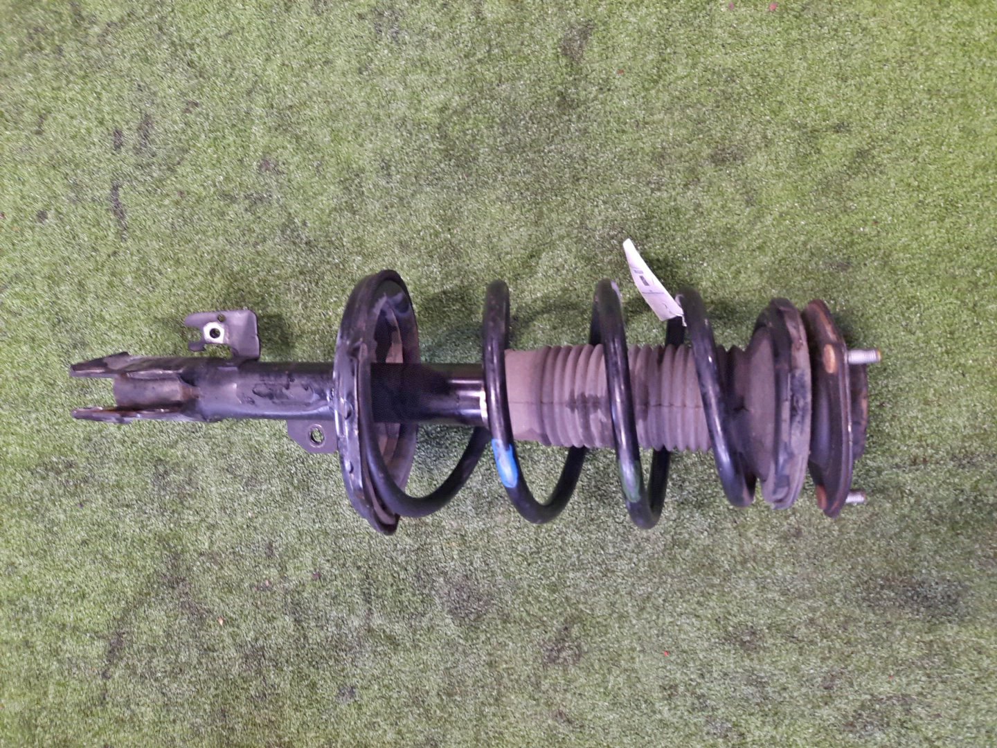 Стойка левая передняя TOYOTA ESTIMA MCR30W, ACR30W 1MZ-FE, 2AZ-FE 1 ракурс