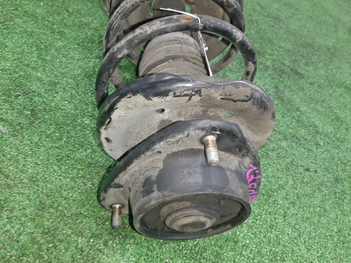 Стойка левая передняя SUBARU IMPREZA GG2, GG9, GGD, GG3, GGC, GD3, GD2, GD9 EJ15E, EJ20DE, EL15 2 ракурс