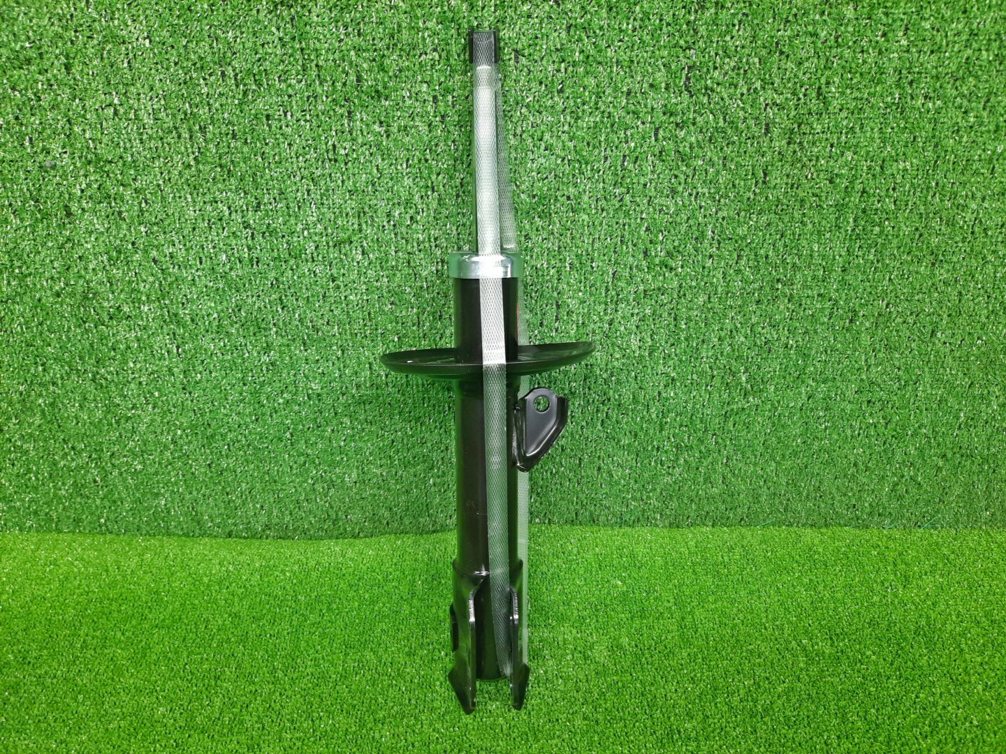 Стойка правая передняя TOYOTA COROLLA  AXIO NZE161 1NZ-FE 339317 1 ракурс