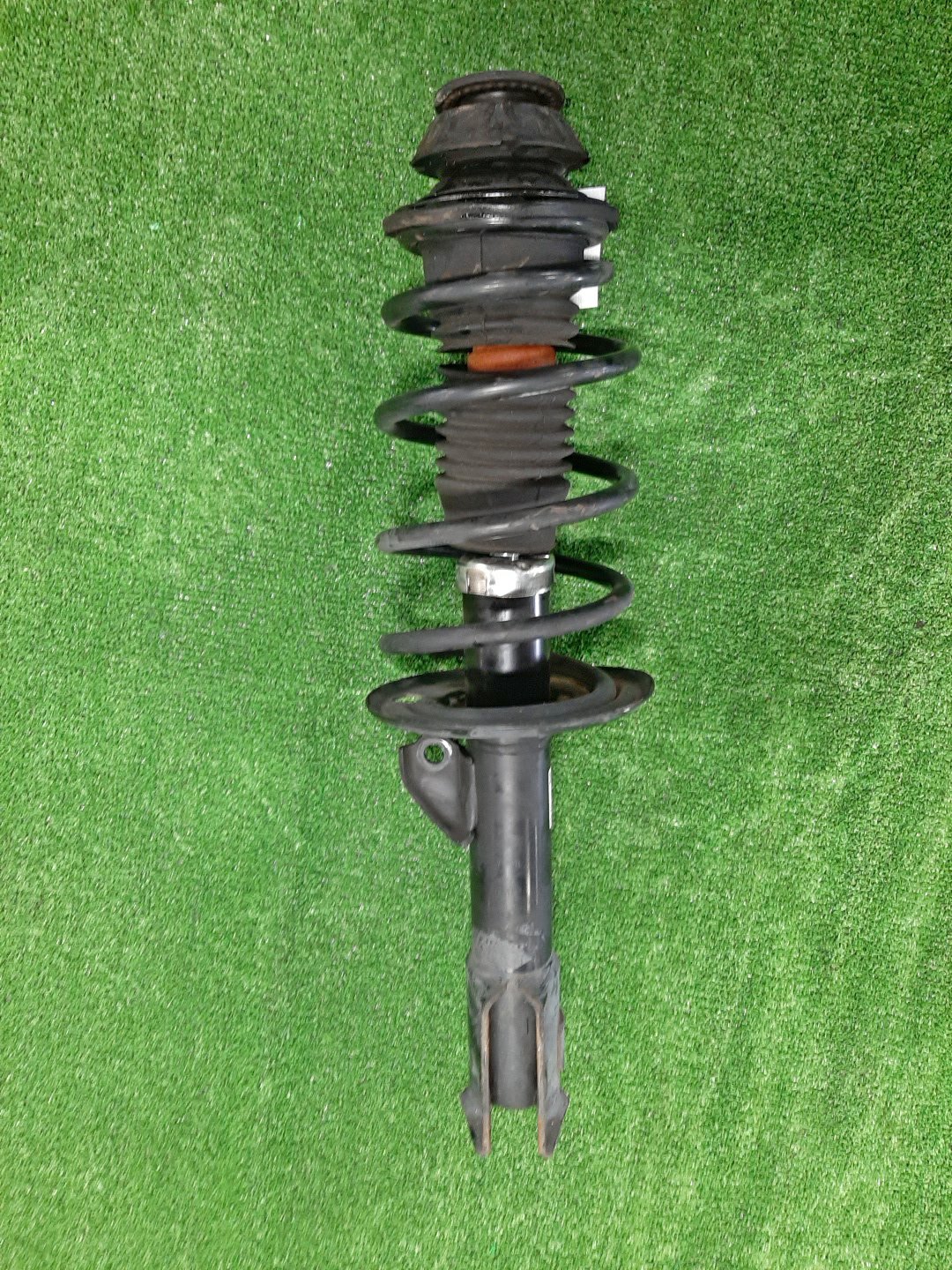Стойка левая передняя TOYOTA IST, VITZ, PORTE, SPADE, AQUA NCP110, ZSP110, KSP130, NSP130, NSP135, NCP131, NCP141, NSP140, NSP141, NHP10 1NZ-FE, 2ZR-FE, 1KR-FE, 1NR-FE, 2NR-FKE, 1NZ-FXE 1 ракурс Стойка левая передняя TOYOTA IST, VITZ, PORTE, SPADE, AQUA NCP110, ZSP110, KSP130, NSP130, NSP135, NCP131, NCP141, NSP140, NSP141, NHP10 1NZ-FE, 2ZR-FE, 1KR-FE, 1NR-FE, 2NR-FKE, 1NZ-FXE 1 ракурс