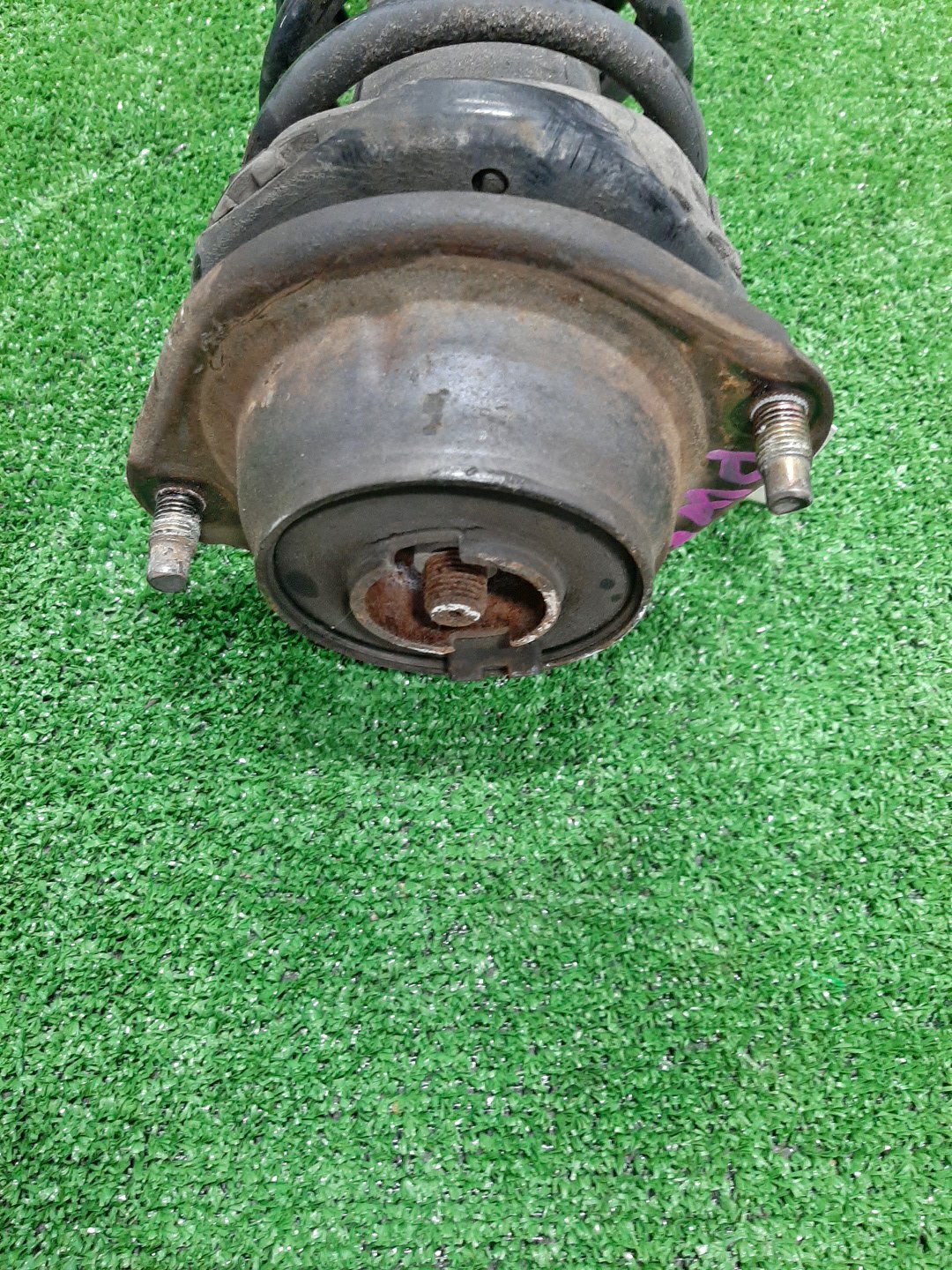 Стойка левая передняя MAZDA DEMIO DW3W, DW5W B3E, B3ME, B3, B5E, B5ME, B5 2 ракурс